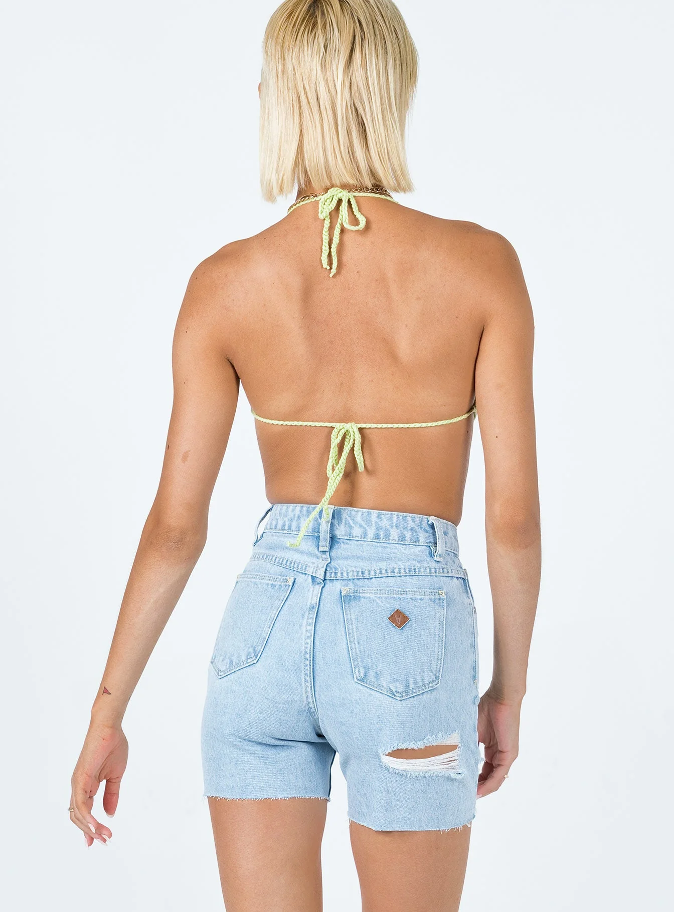 Abrand Claudia Cut Off Walk Away Rip Denim Shorts - Image 4