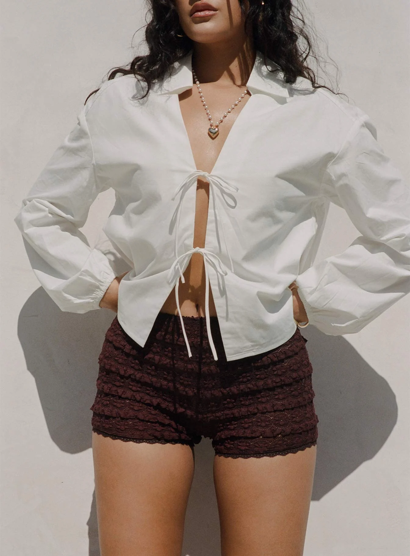 Angelis Lace Shorts Chocolate - Image 4