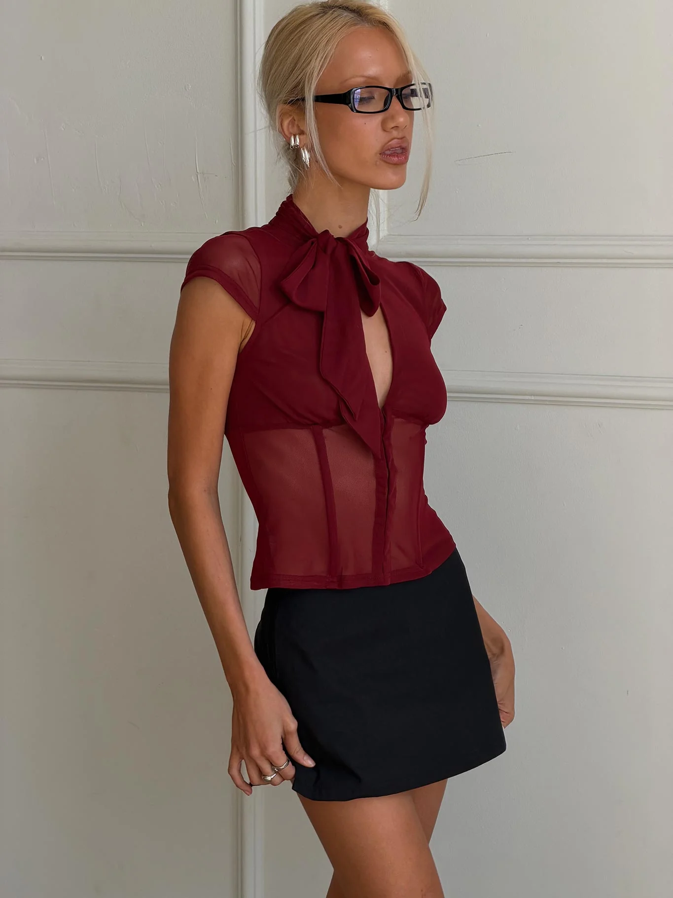 Anistasia Mesh Keyhole Corset Top Burgundy - Image 10