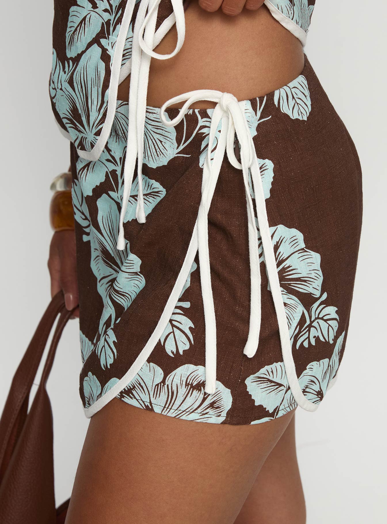 Anyah Halter Wrap Top Brown / Blue - Image 6
