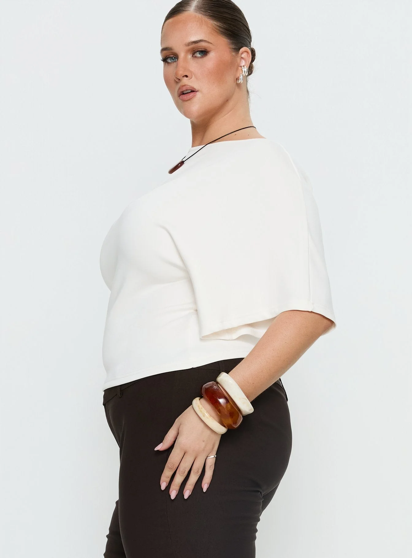 Arazia Cinched Short Sleeve Top White Curve - Image 4