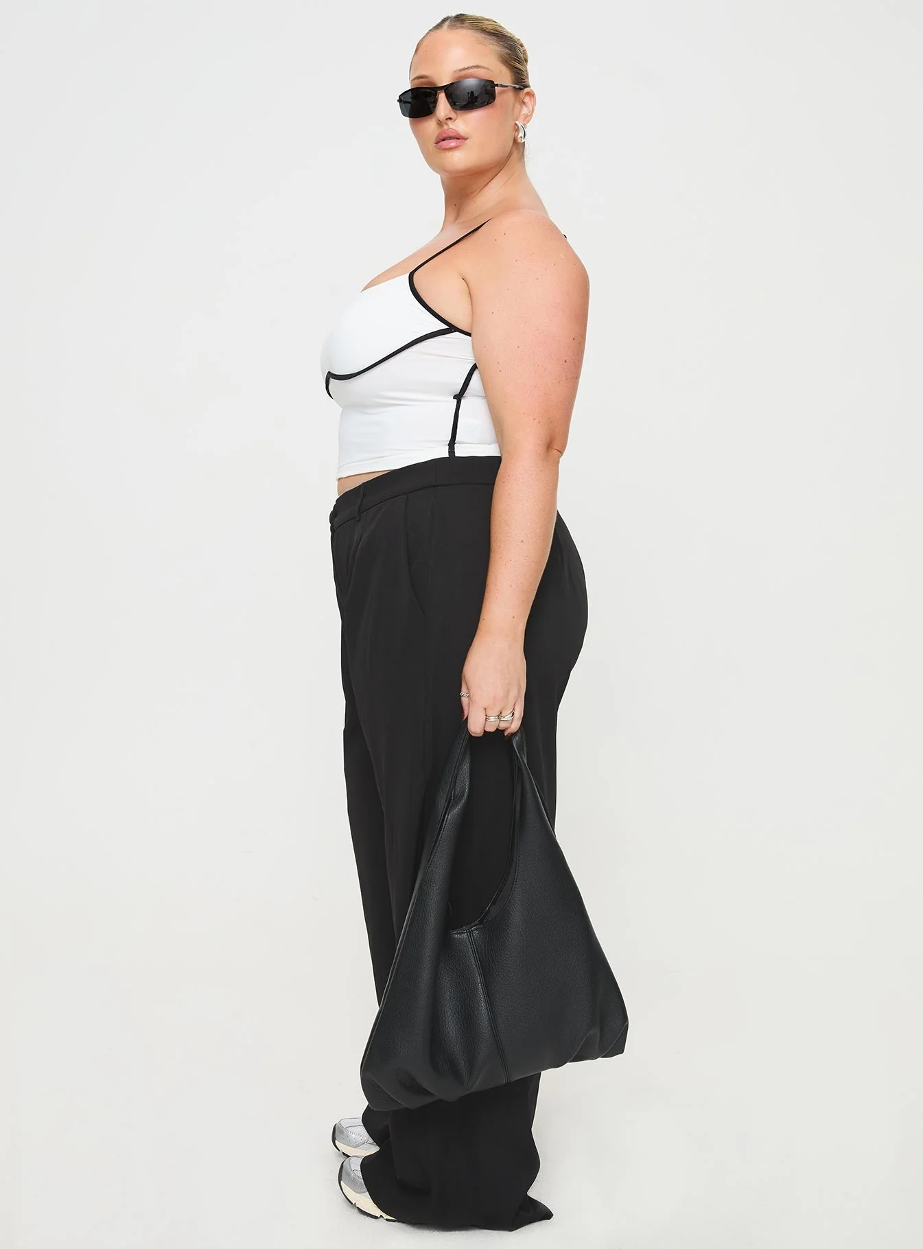 Archer Pants Black Curve - Image 4
