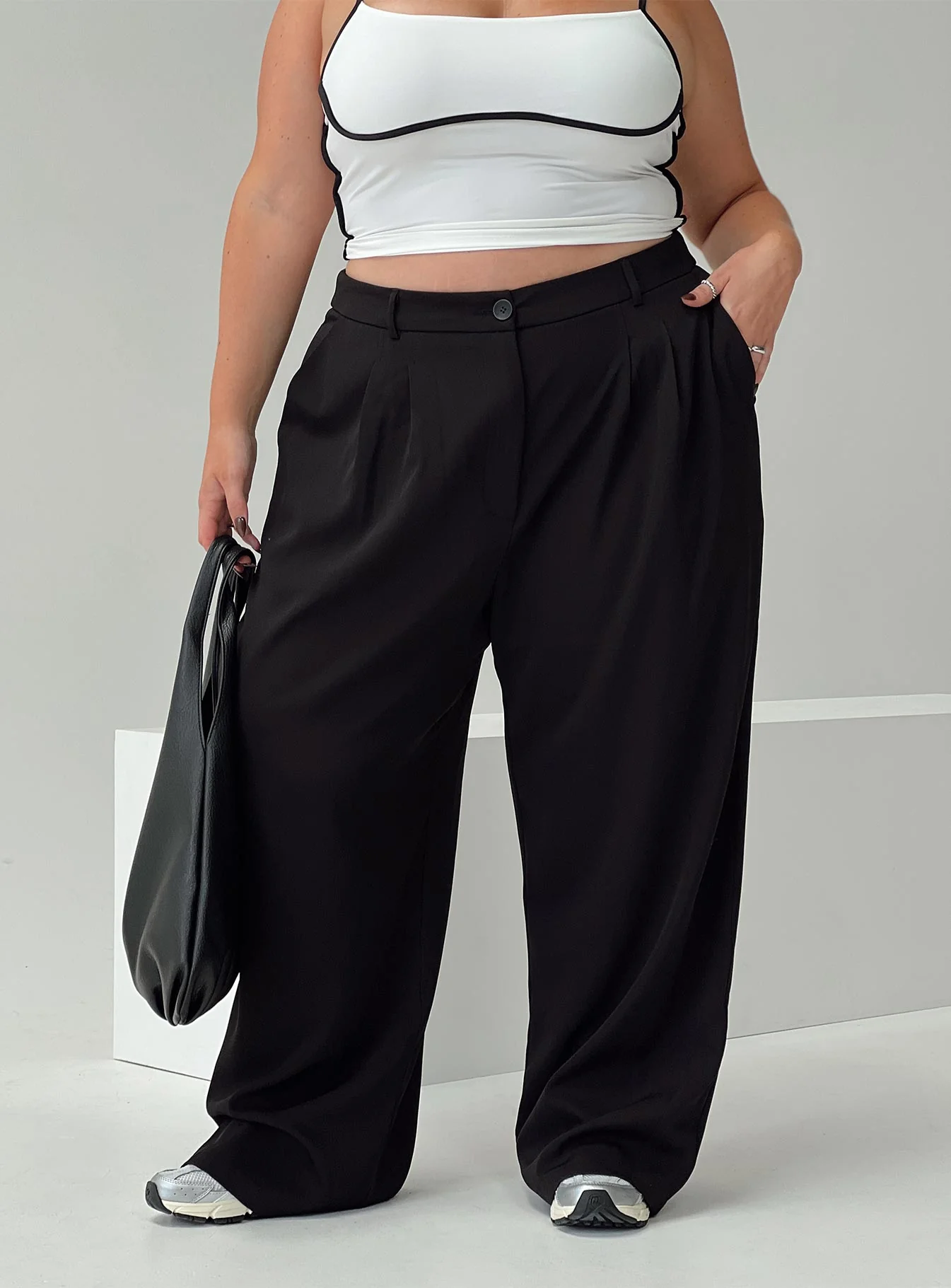Archer Pants Black Curve - Image 7