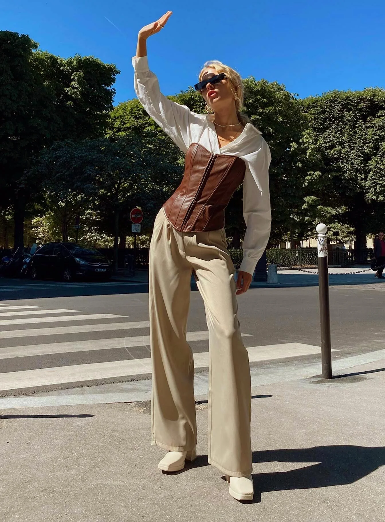 Archer Pants Taupe - Image 9