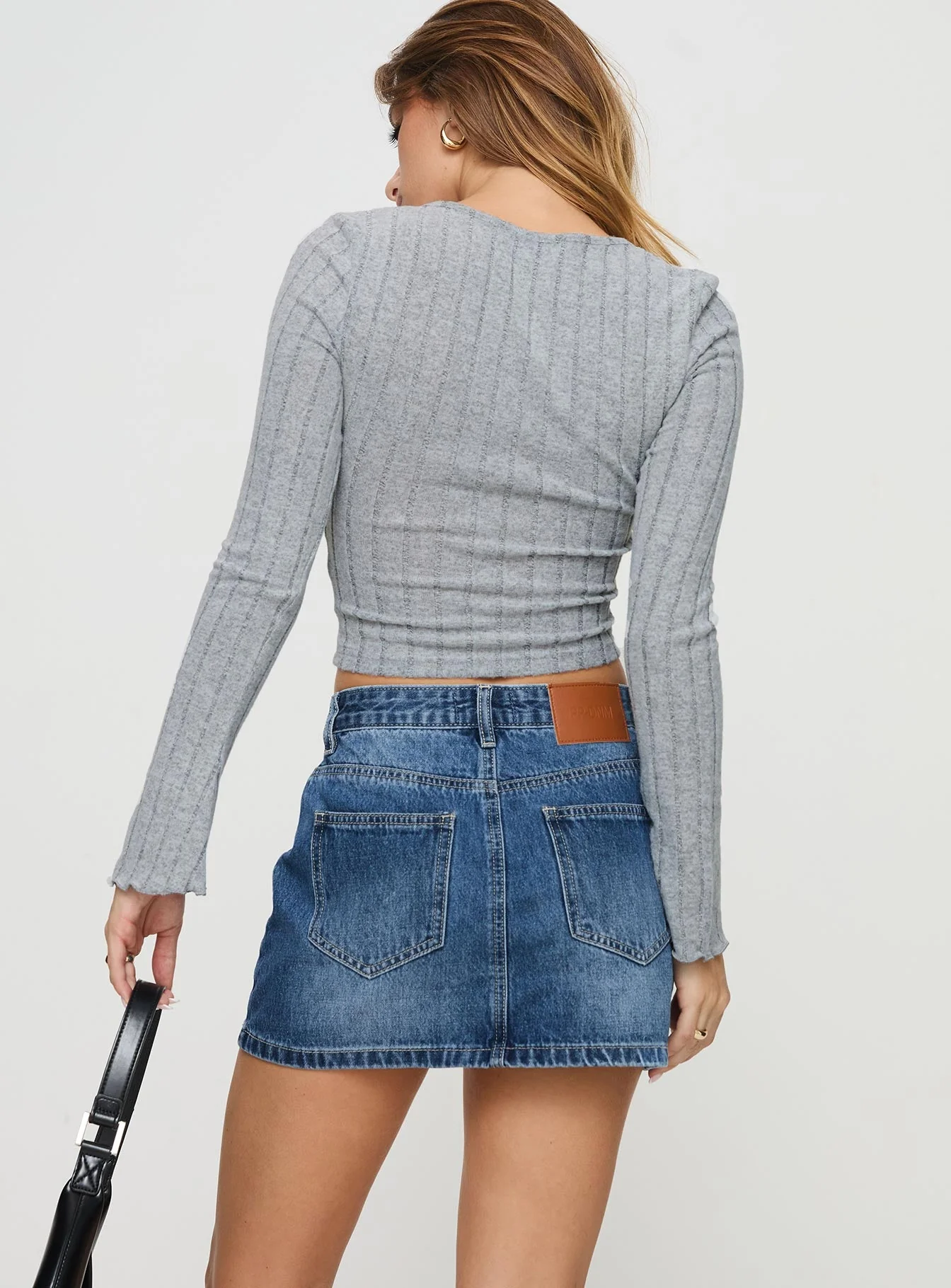 Arrte Mid Rise Denim Mini Skirt Mid Wash Petite - Image 5