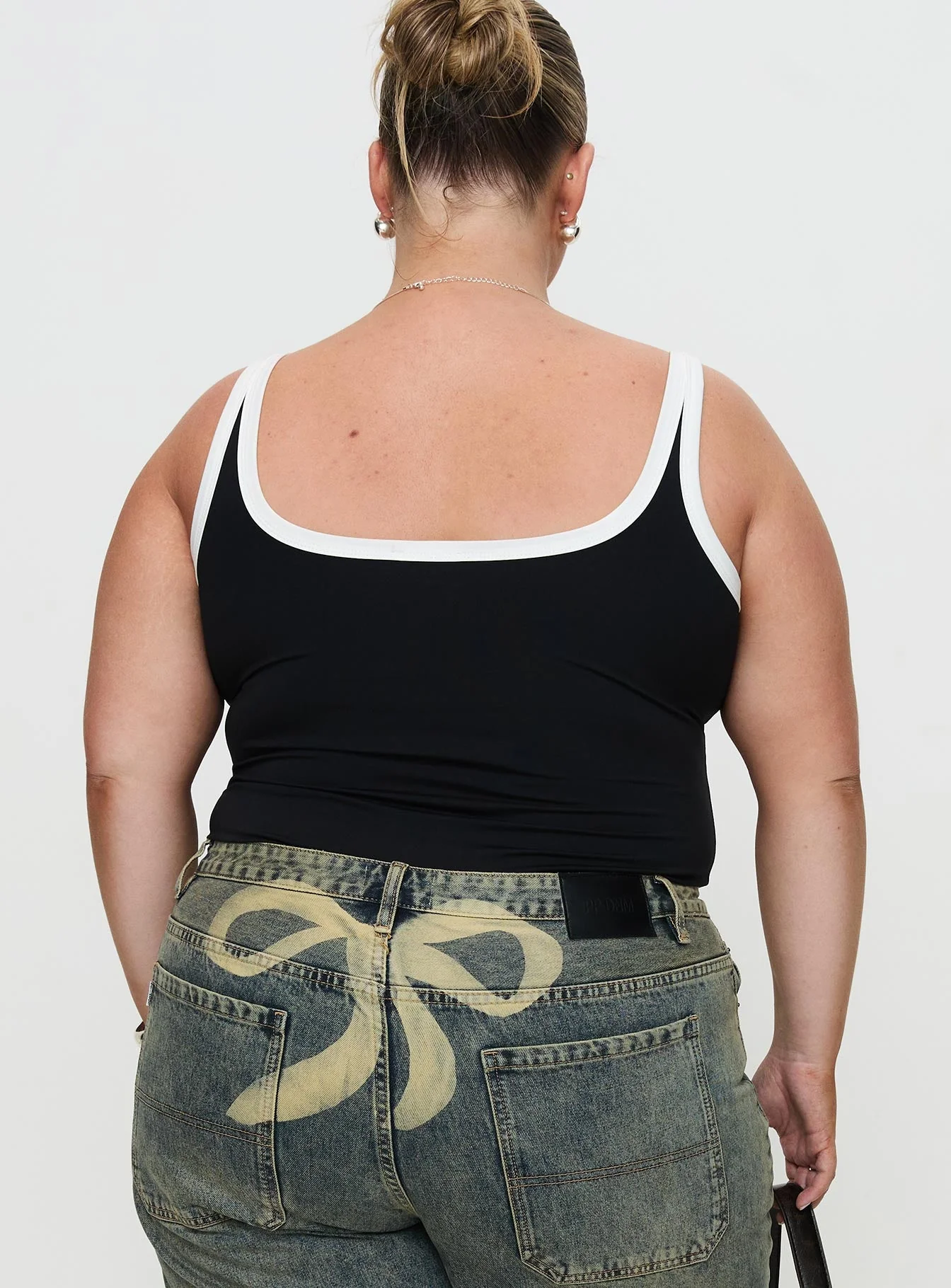 Astrea Bodysuit Black / White Curve - Image 5