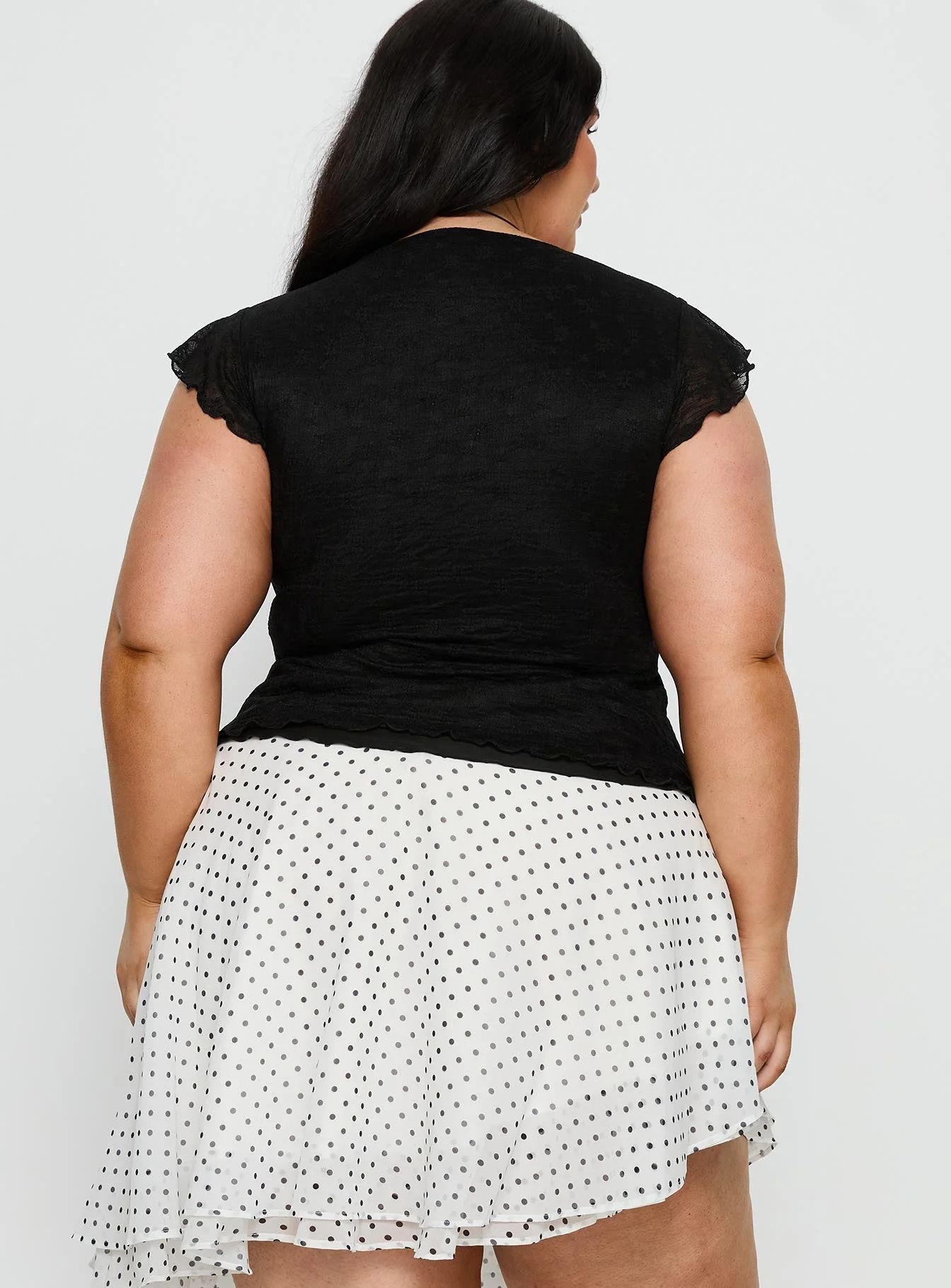Auroraah Frill Top Black Curve - Image 4