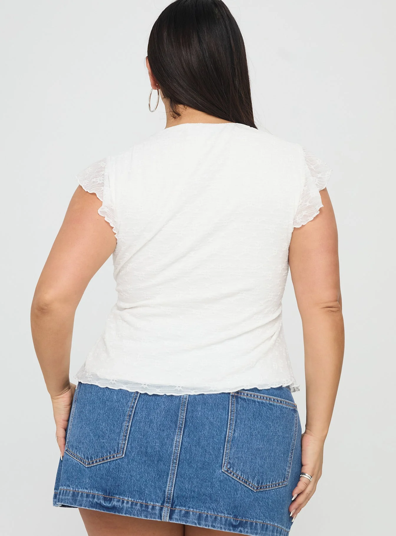 Auroraah Frill Top White Curve - Image 5