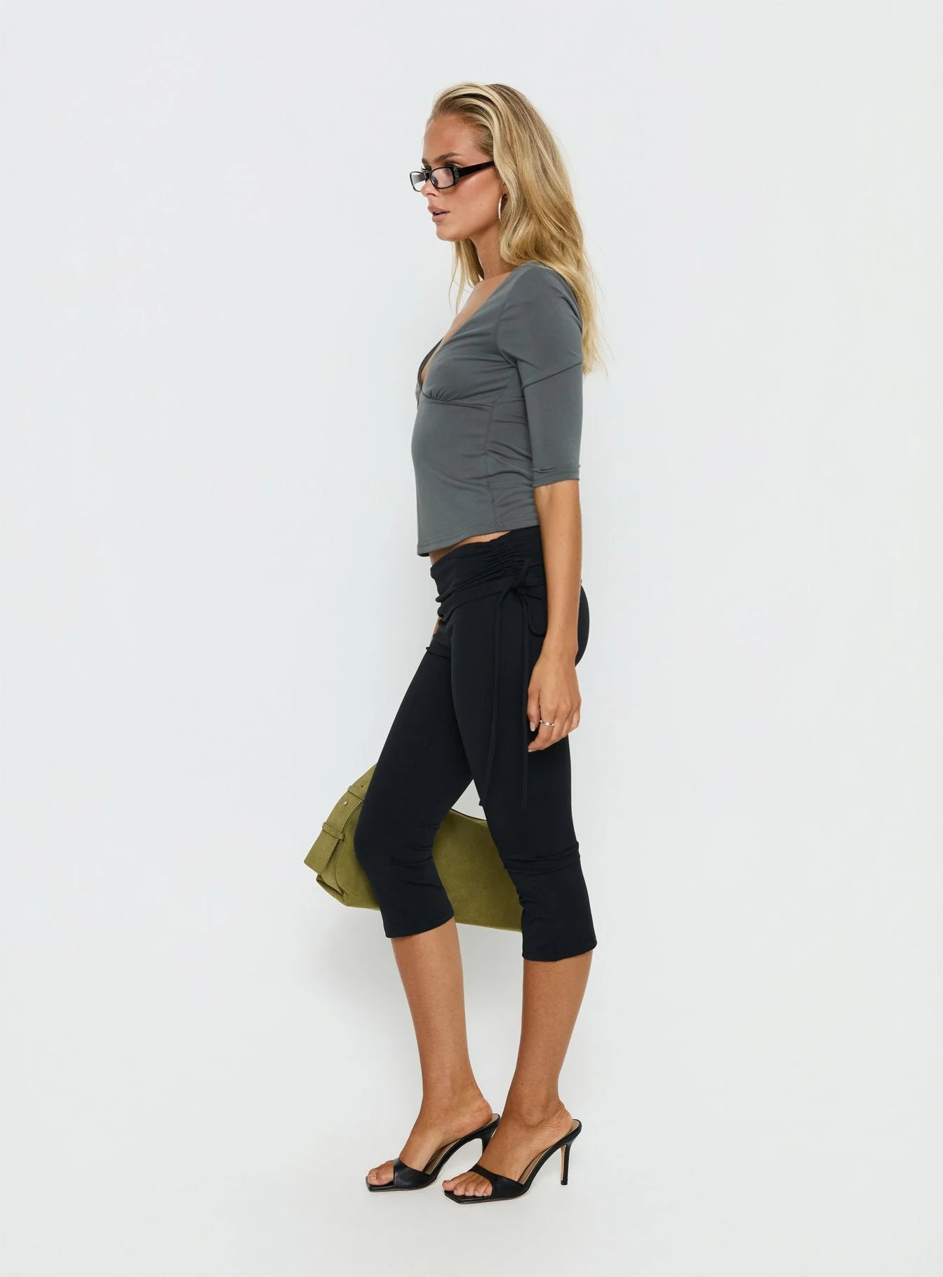 Bailor Channel Waistband Capri Pants Black - Image 4