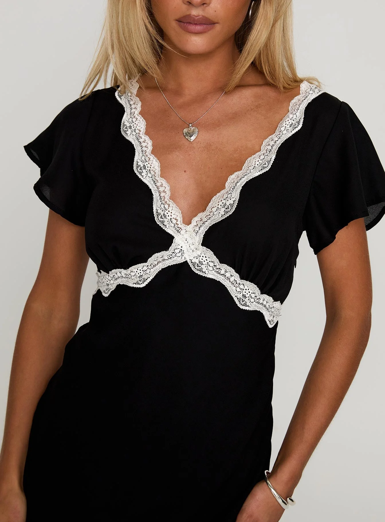 Barbarita Lace Maxi Dress Black - Image 6