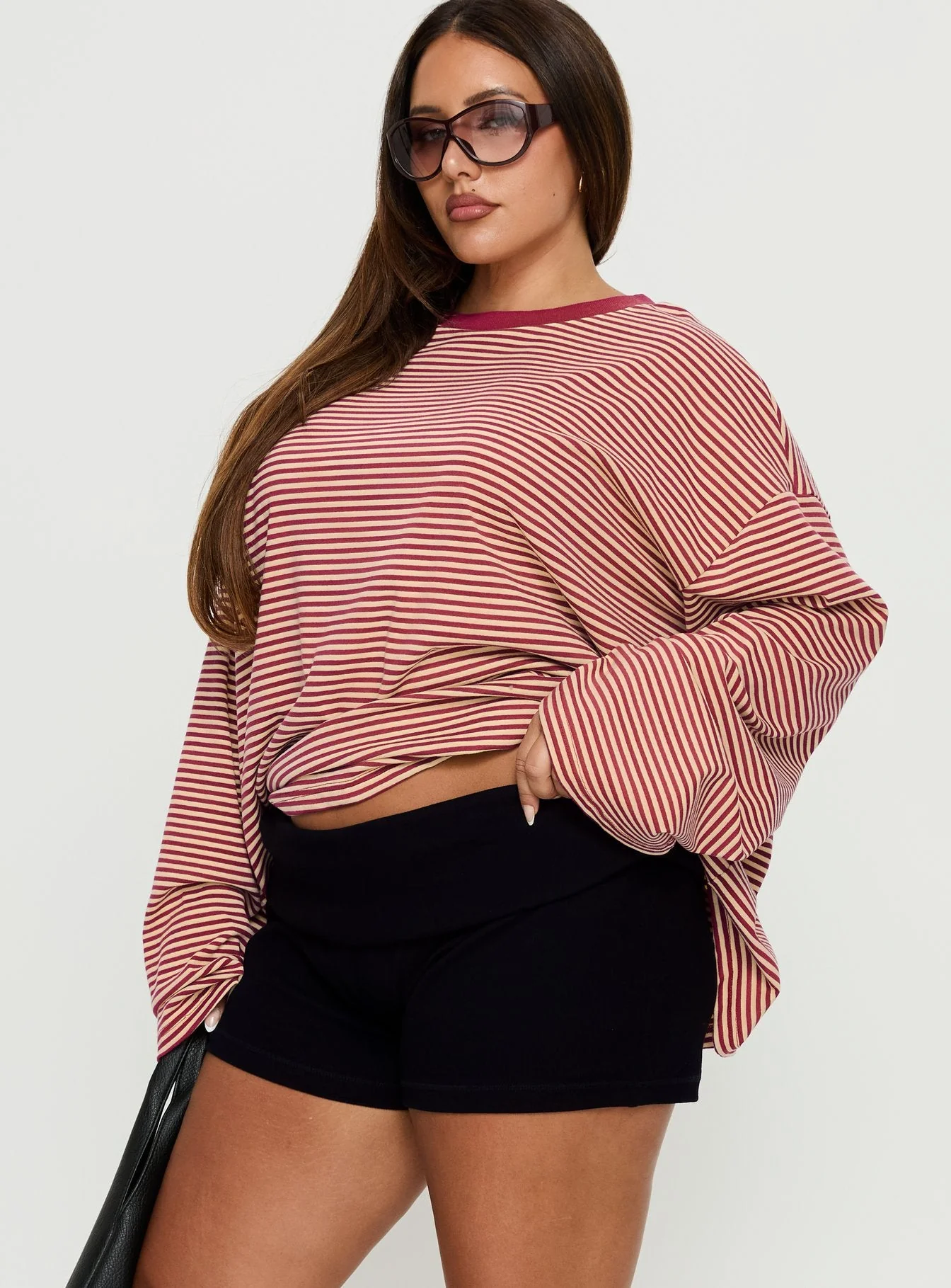 Baseline Low Rise Rib Shorts Black Curve - Image 4