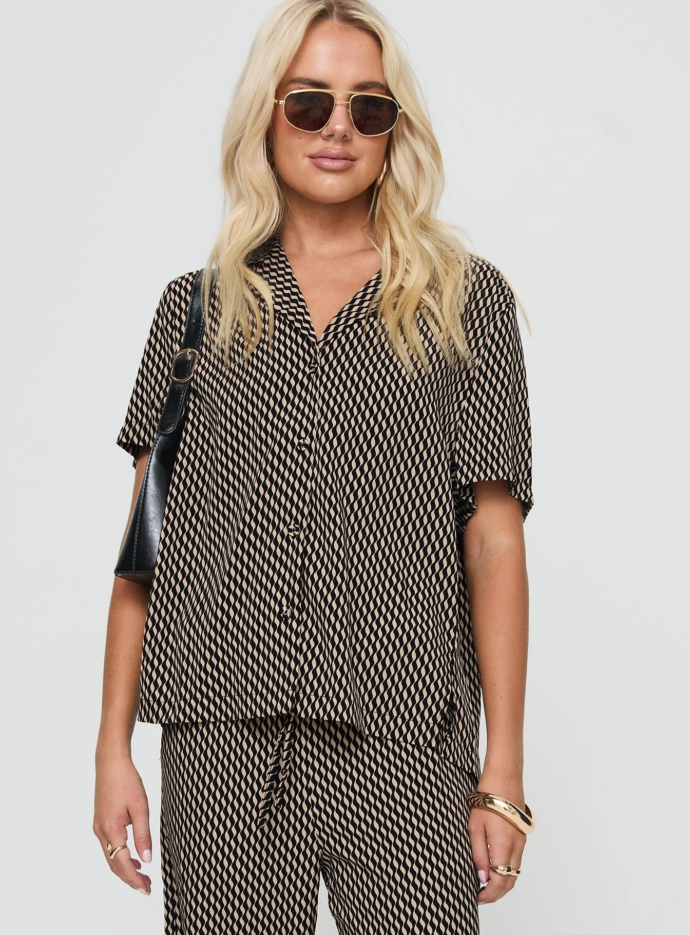 Begonia Shirt Beige / Black - Image 2