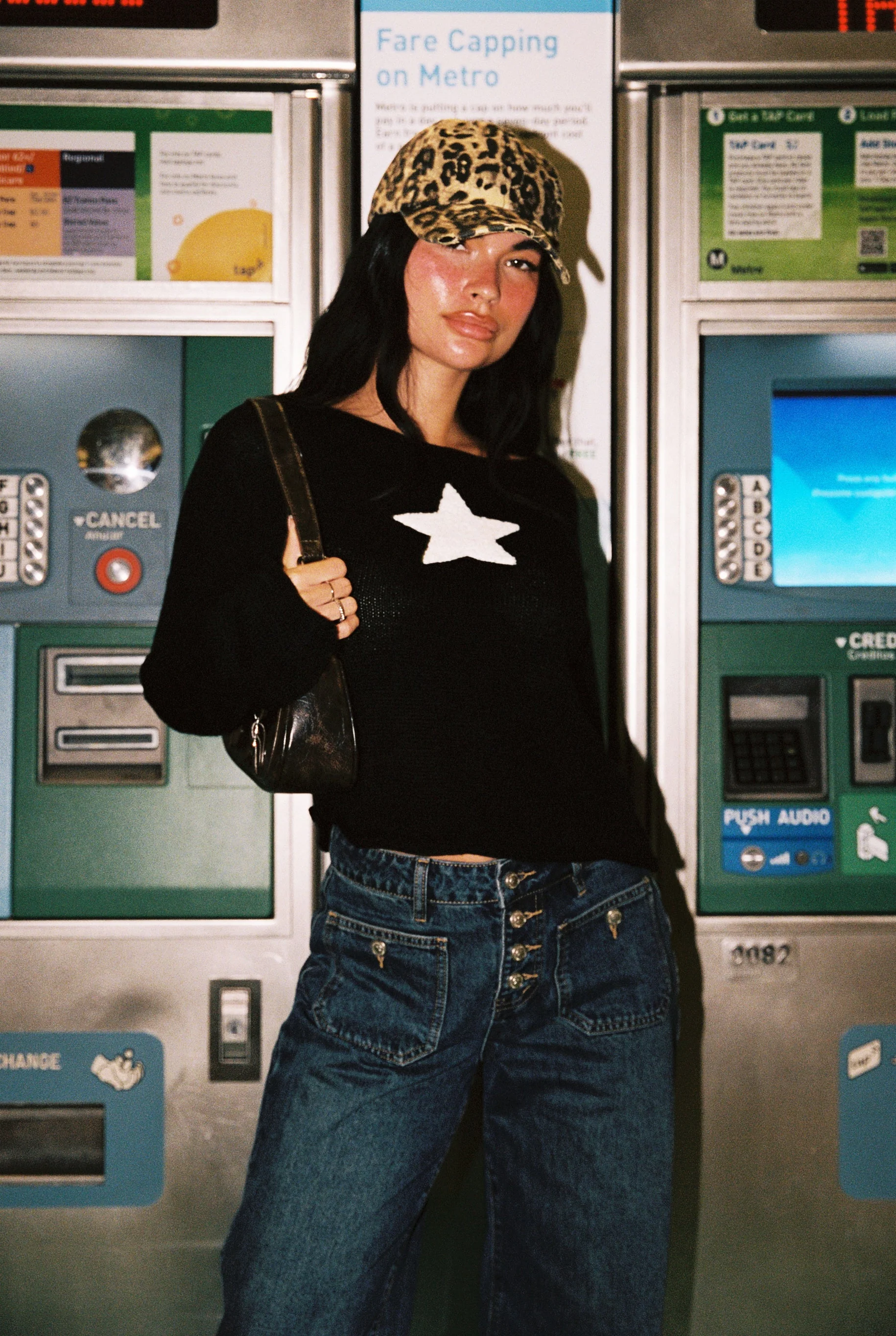 Big Star Knit Sweater Black - Image 2