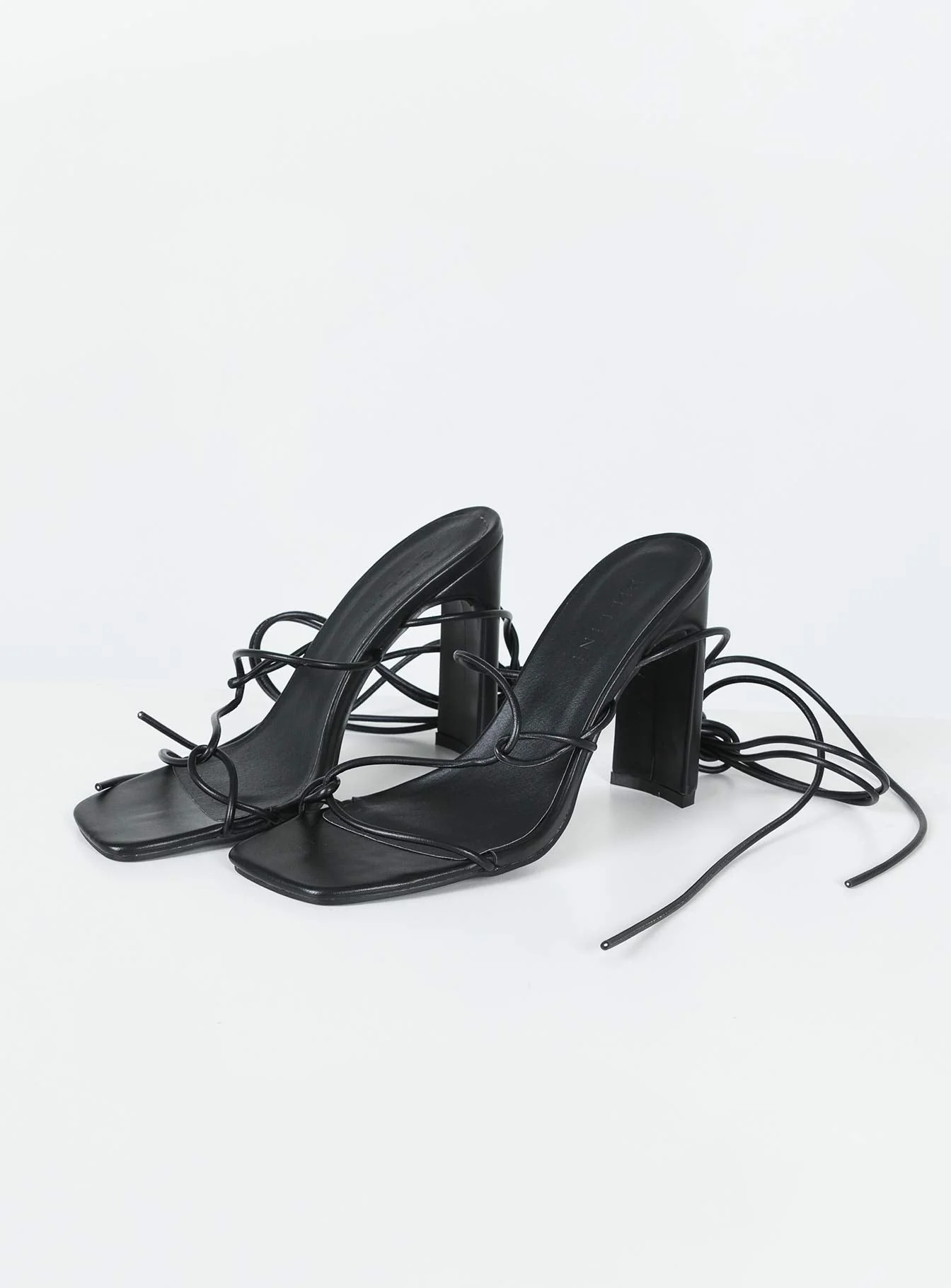 Billini Hades Heels Black - Image 4