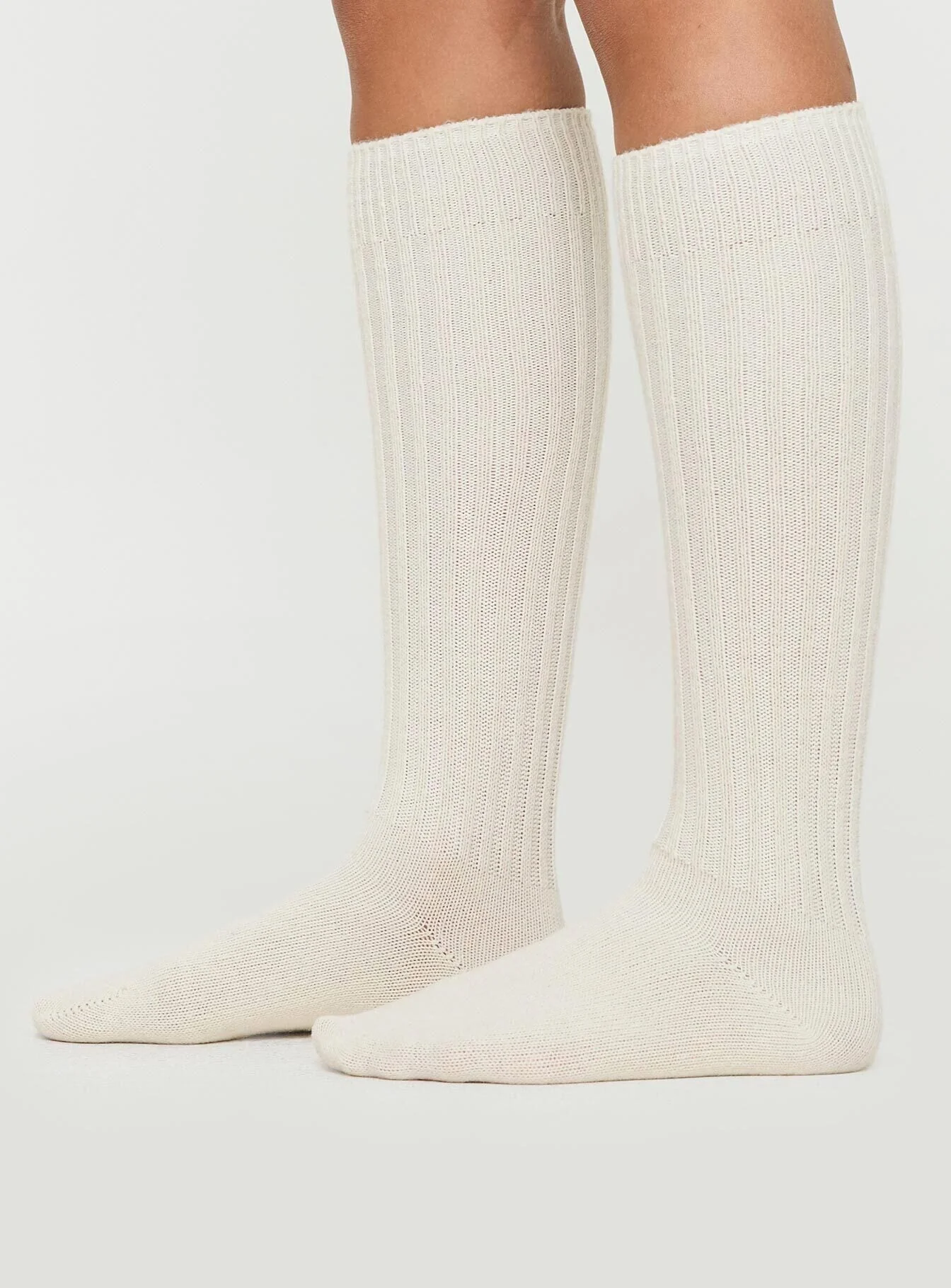 Boderline Knee High Socks White - Image 3