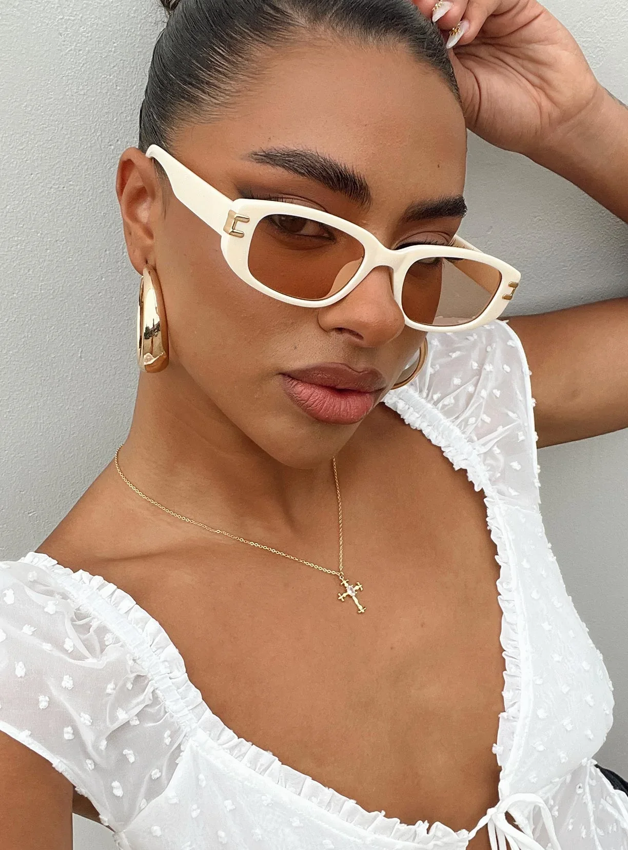 Brunz Sunglasses Beige - Image 4