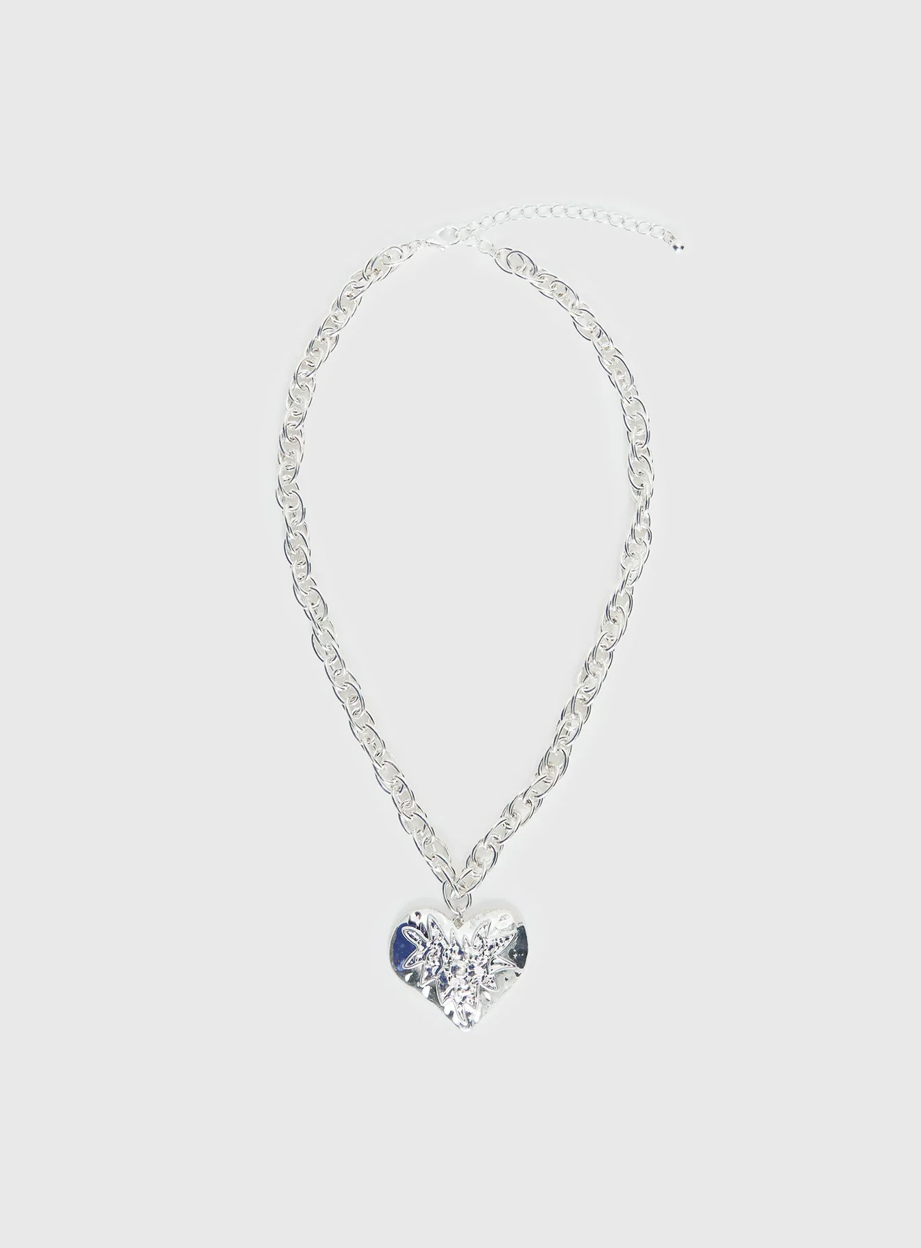 Capree Chunky Heart Necklace Silver - Image 2