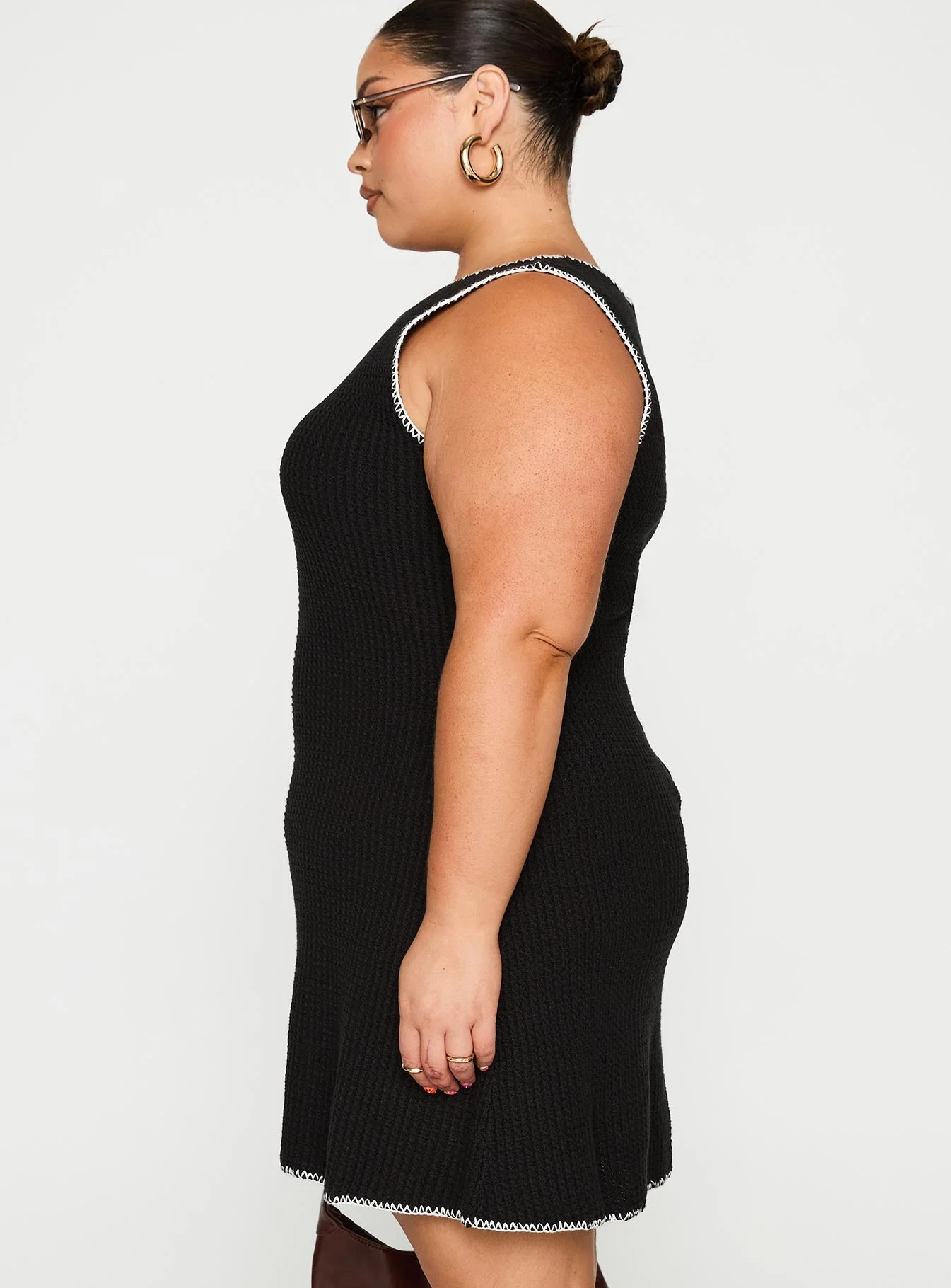 Carlisha Knit Mini Dress Black / White Curve - Image 4