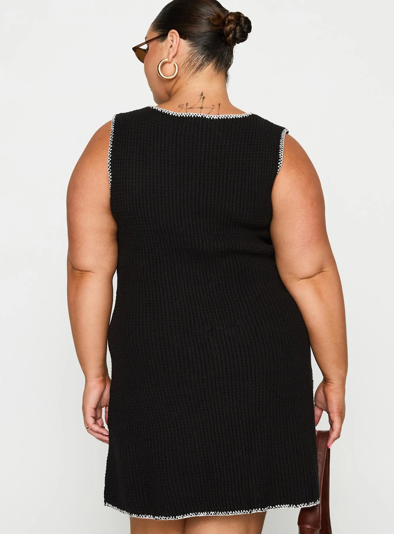 Carlisha Knit Mini Dress Black / White Curve - Image 5
