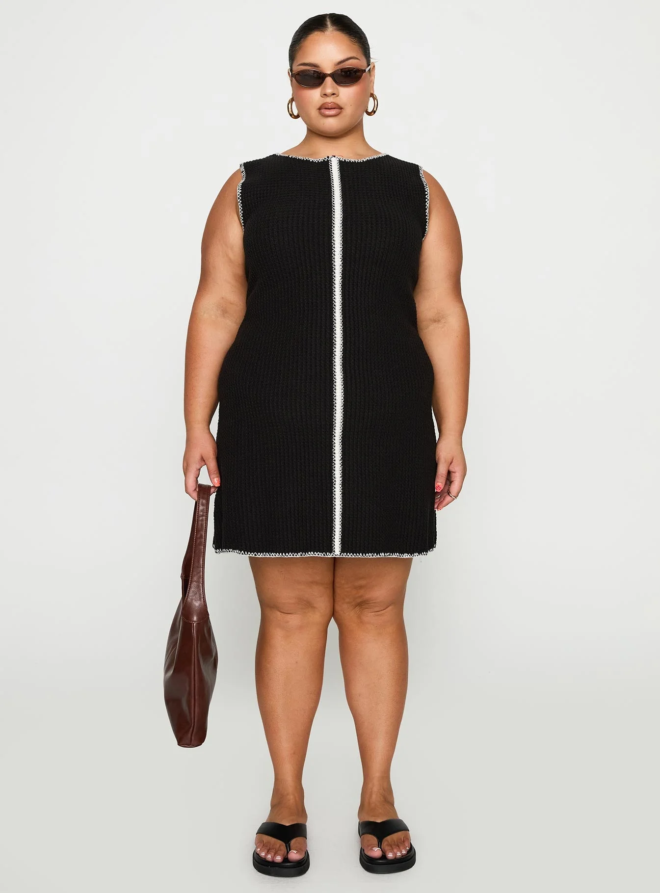 Carlisha Knit Mini Dress Black / White Curve - Image 7