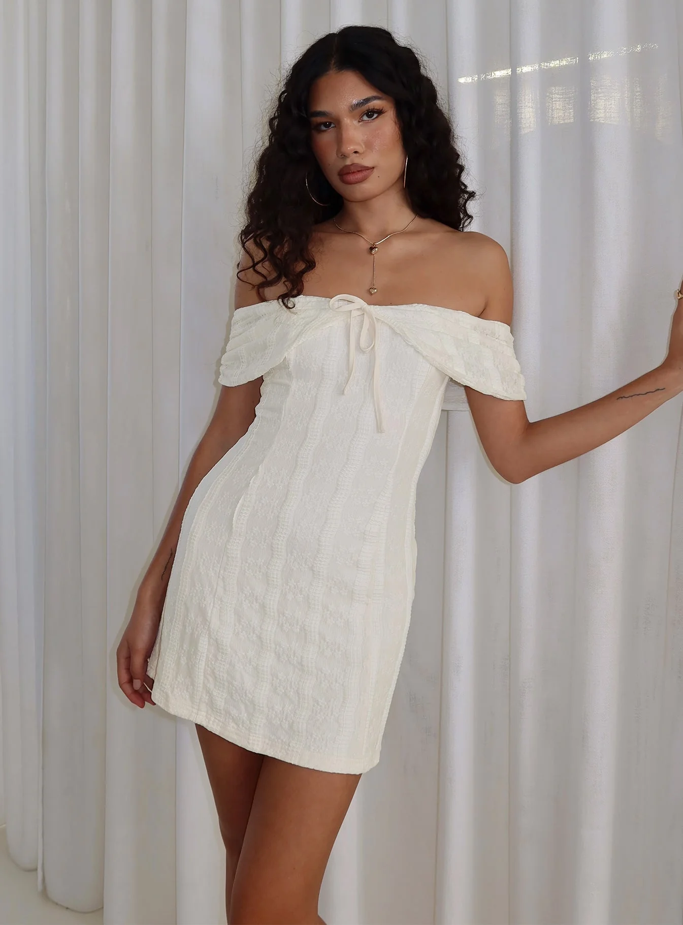 Colettie Off Shoulder Mini Dress Cream - Image 8