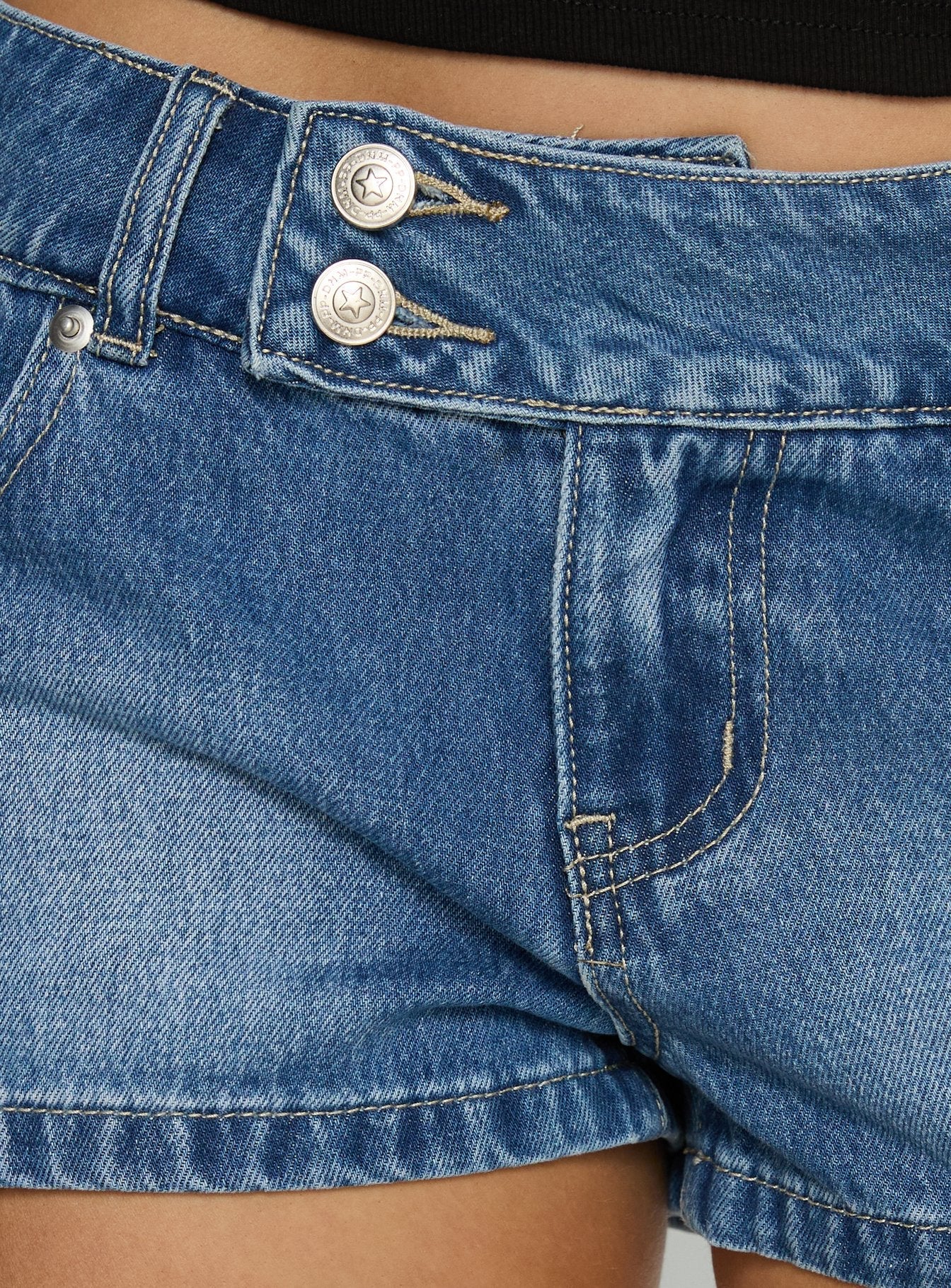 Cruiza Low Rise Micro Denim Short Mid Blue Wash - Image 6
