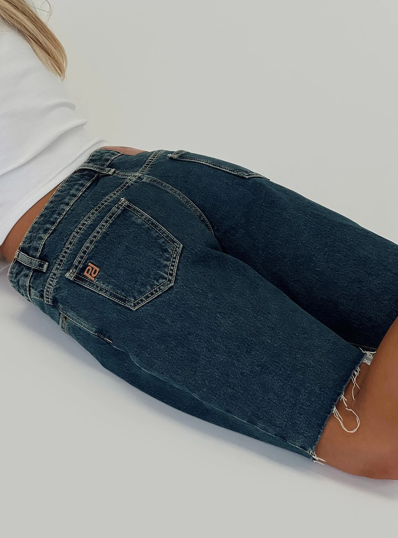 Cult Classic Longline Denim Shorts Vintage Wash - Image 10