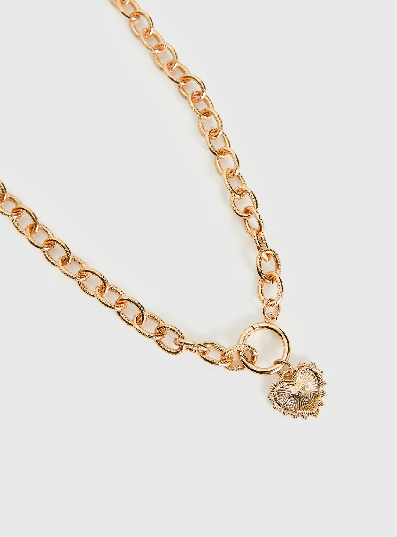 Darcee Heart Pendant Necklace Gold - Image 3