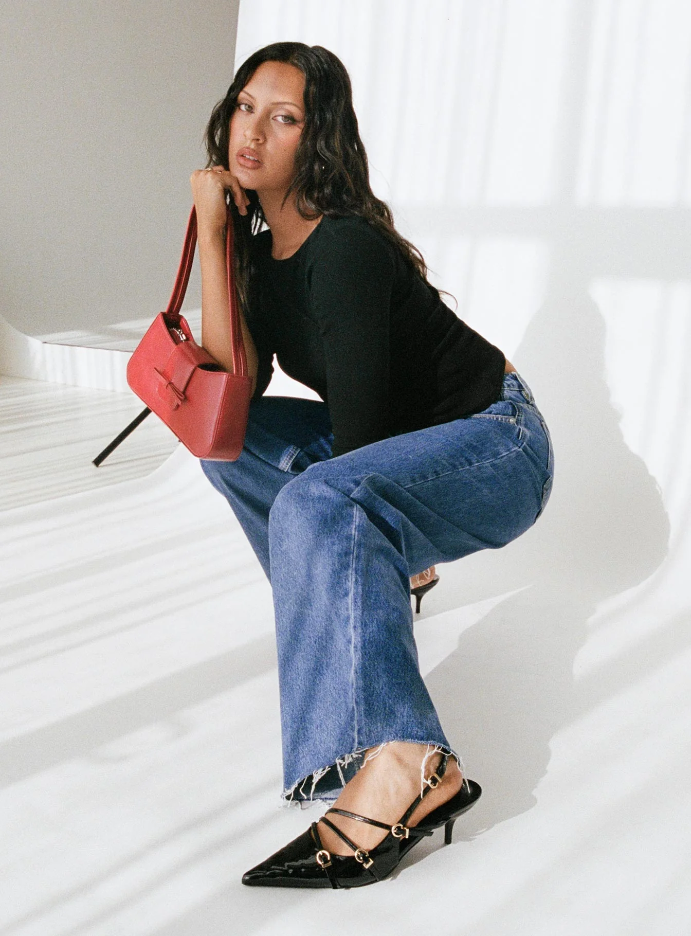 Darla Low Rise Straight Leg Jeans Mid Wash - Image 9
