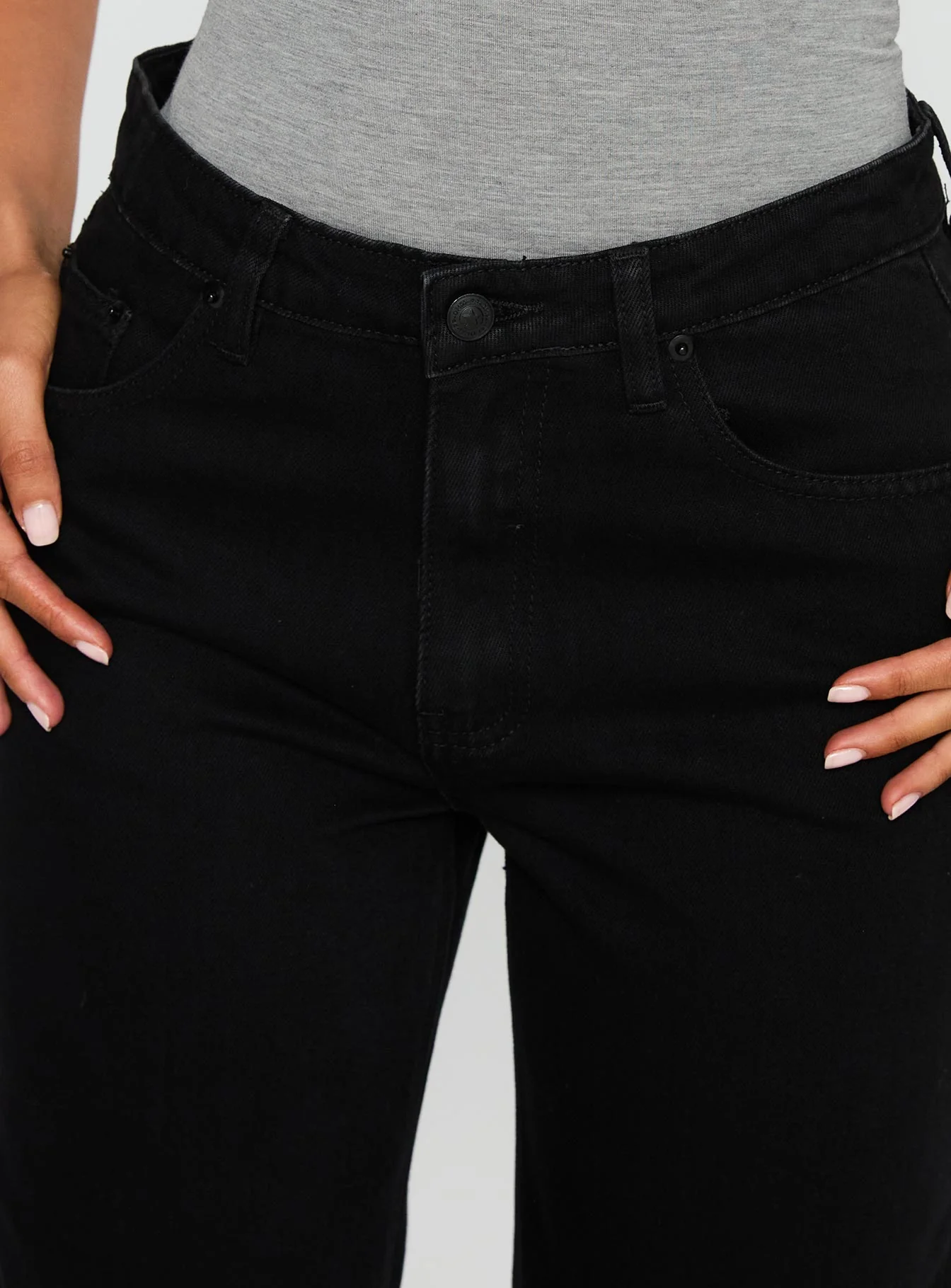 Defender Mid Rise Wide Leg Jeans Black - Image 5