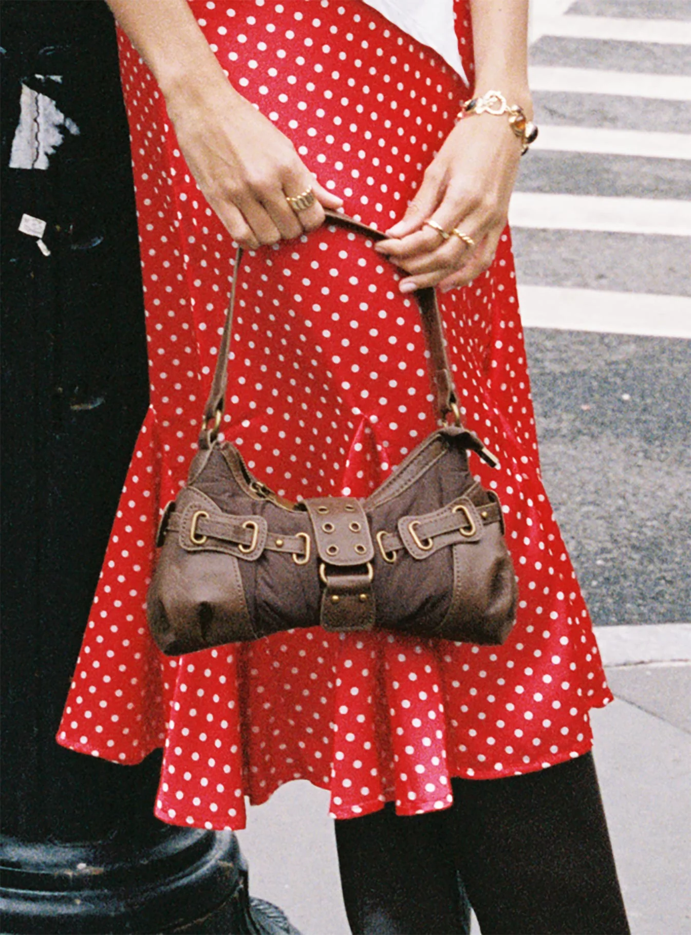 Doyers Street Shoulder Bag Brown - Image 9