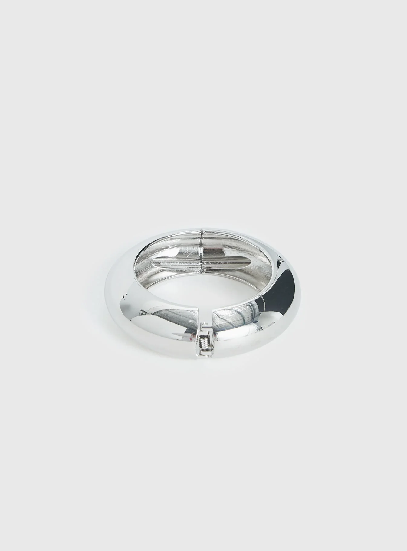 Eliya Chunky Bracelet Silver - Image 4