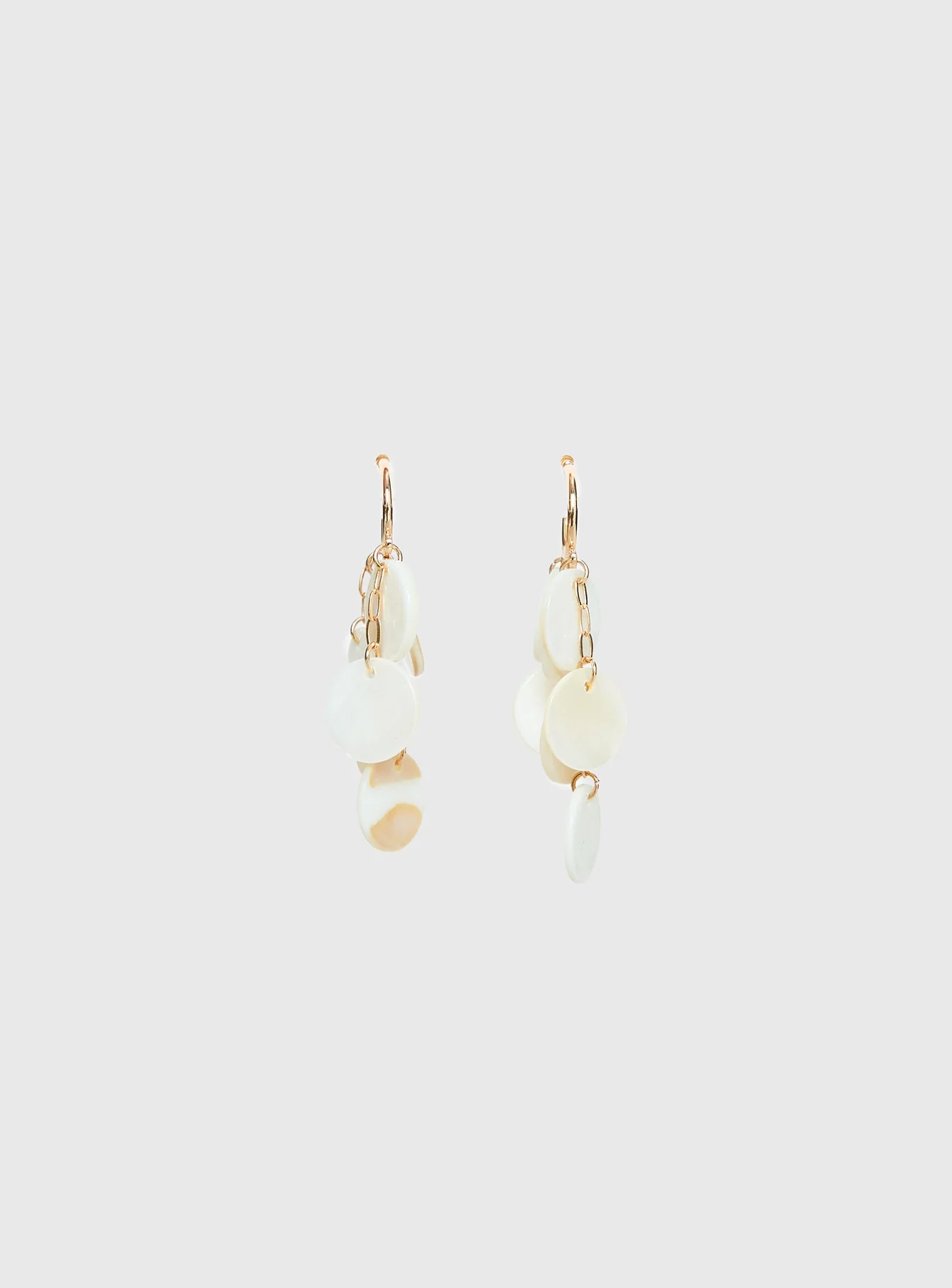 Elizabette Shell Earrings White - Image 4