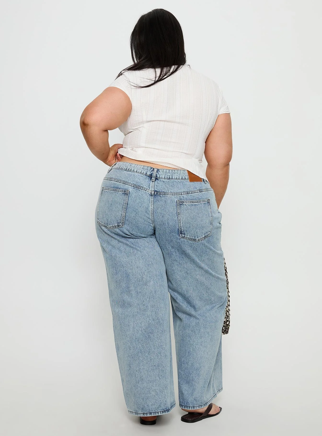 Ellanor Low Rise Straight Leg Light Blue Curve - Image 5