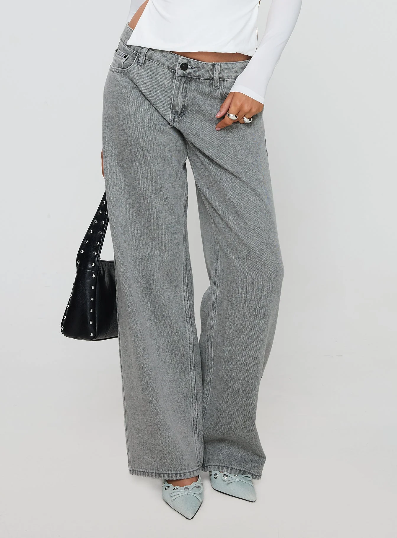 Ellanor Low Rise Straight Leg Jeans Washed Grey Petite - Image 2