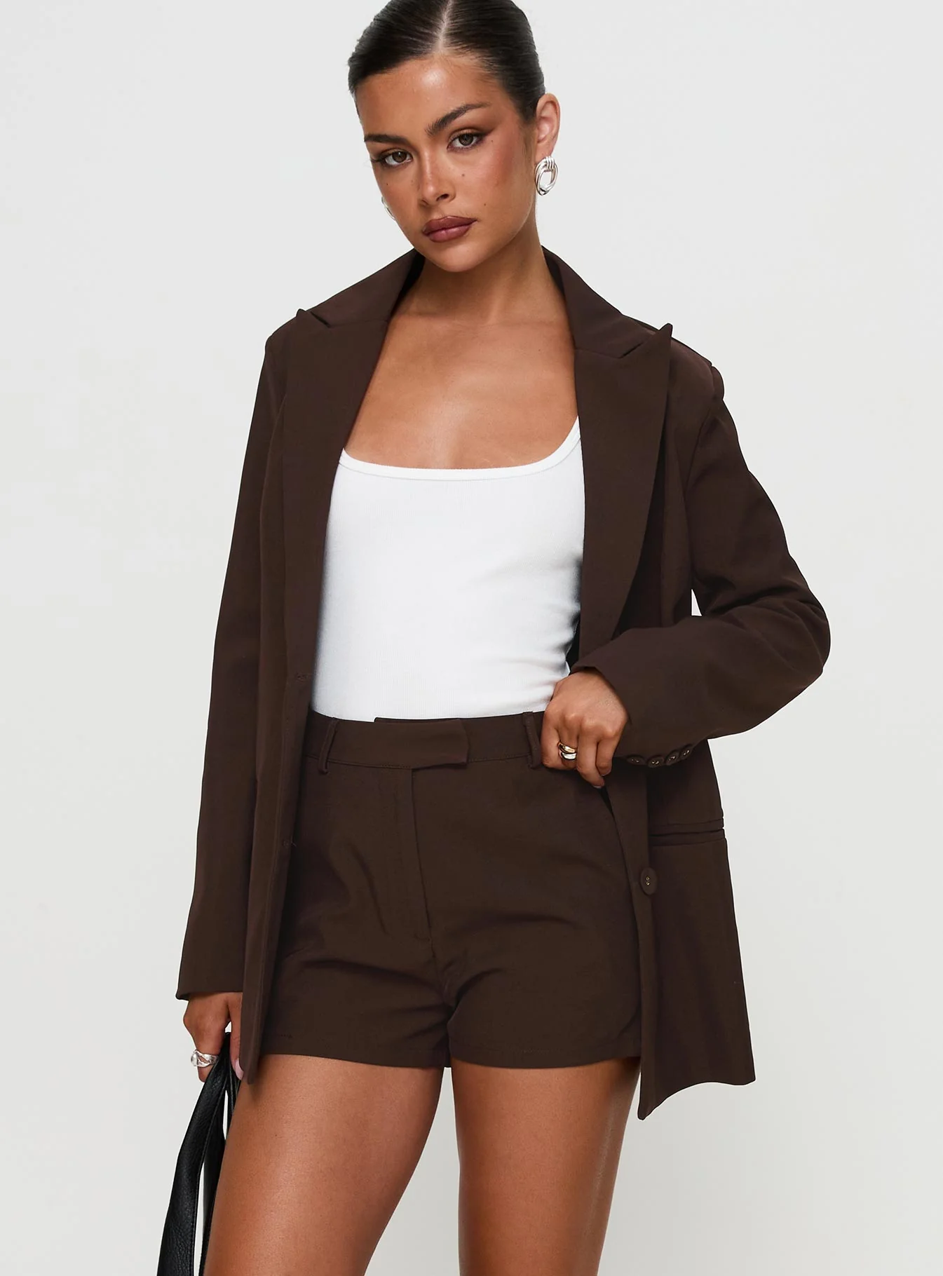 Ellerie Tailored Shorts Chocolate - Image 2