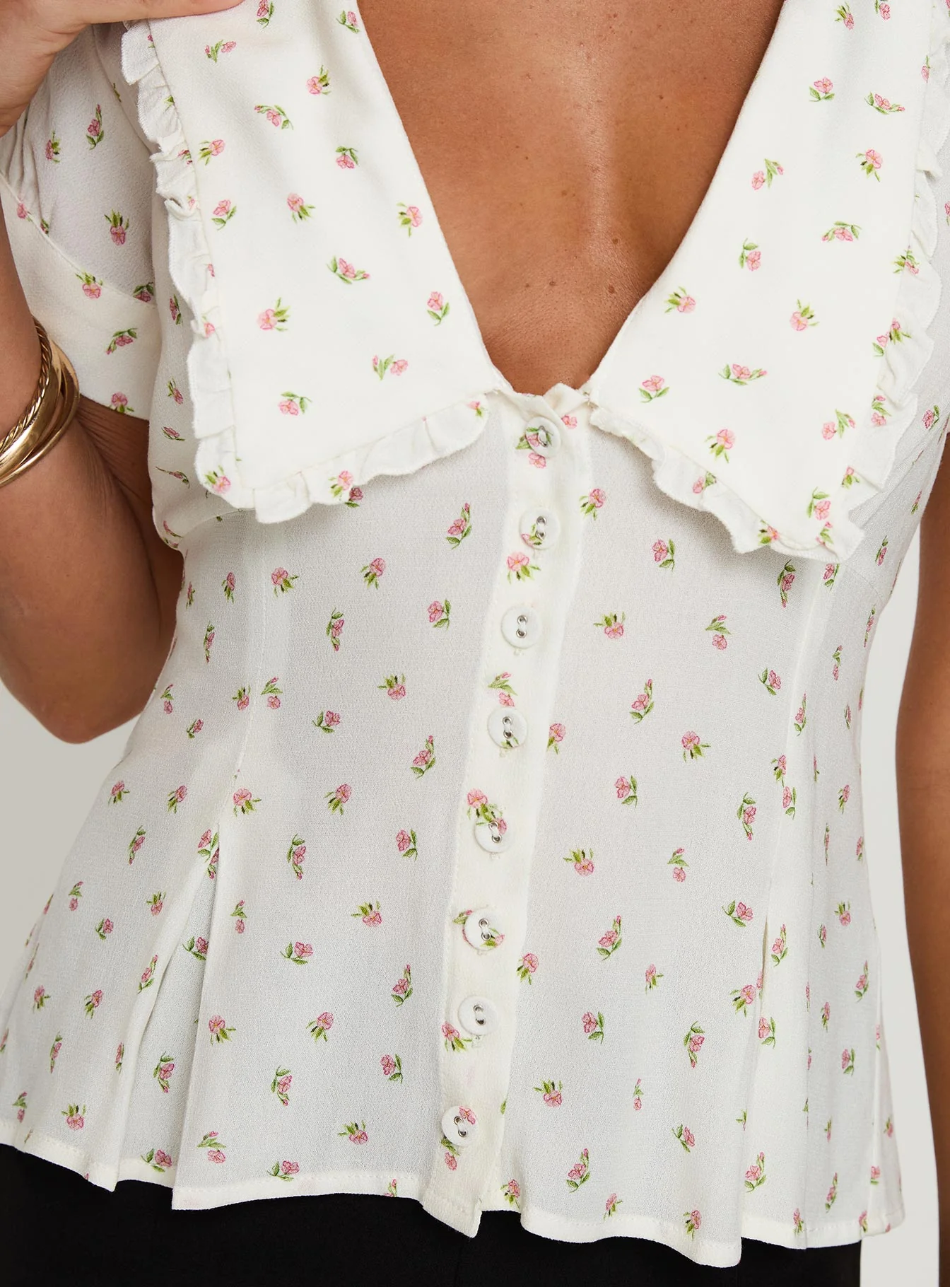 Esmarie Blouse Top White Floral - Image 6