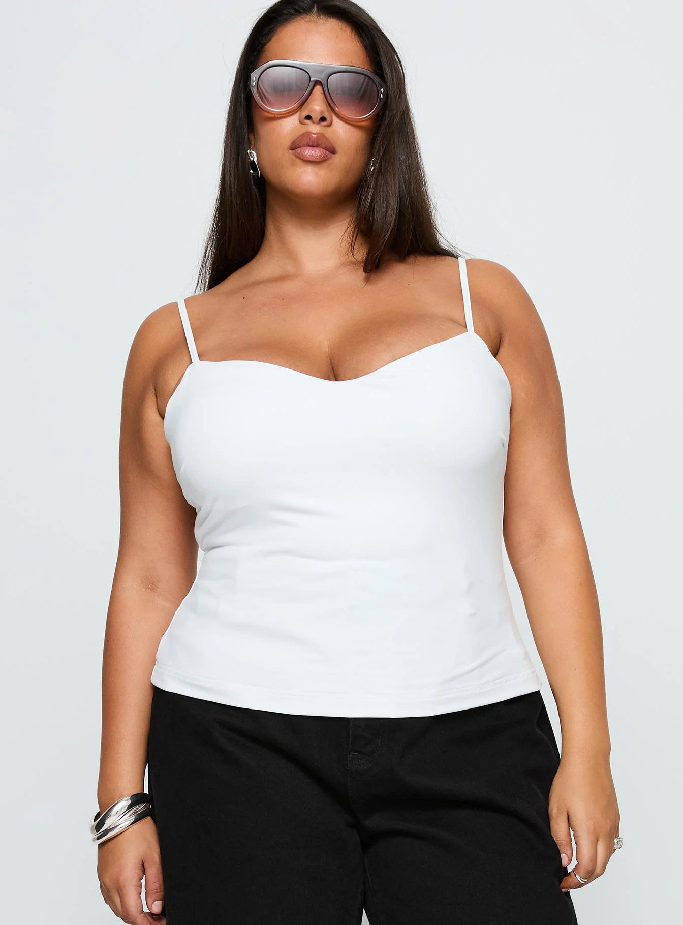 Evanda Top White Curve - Image 2