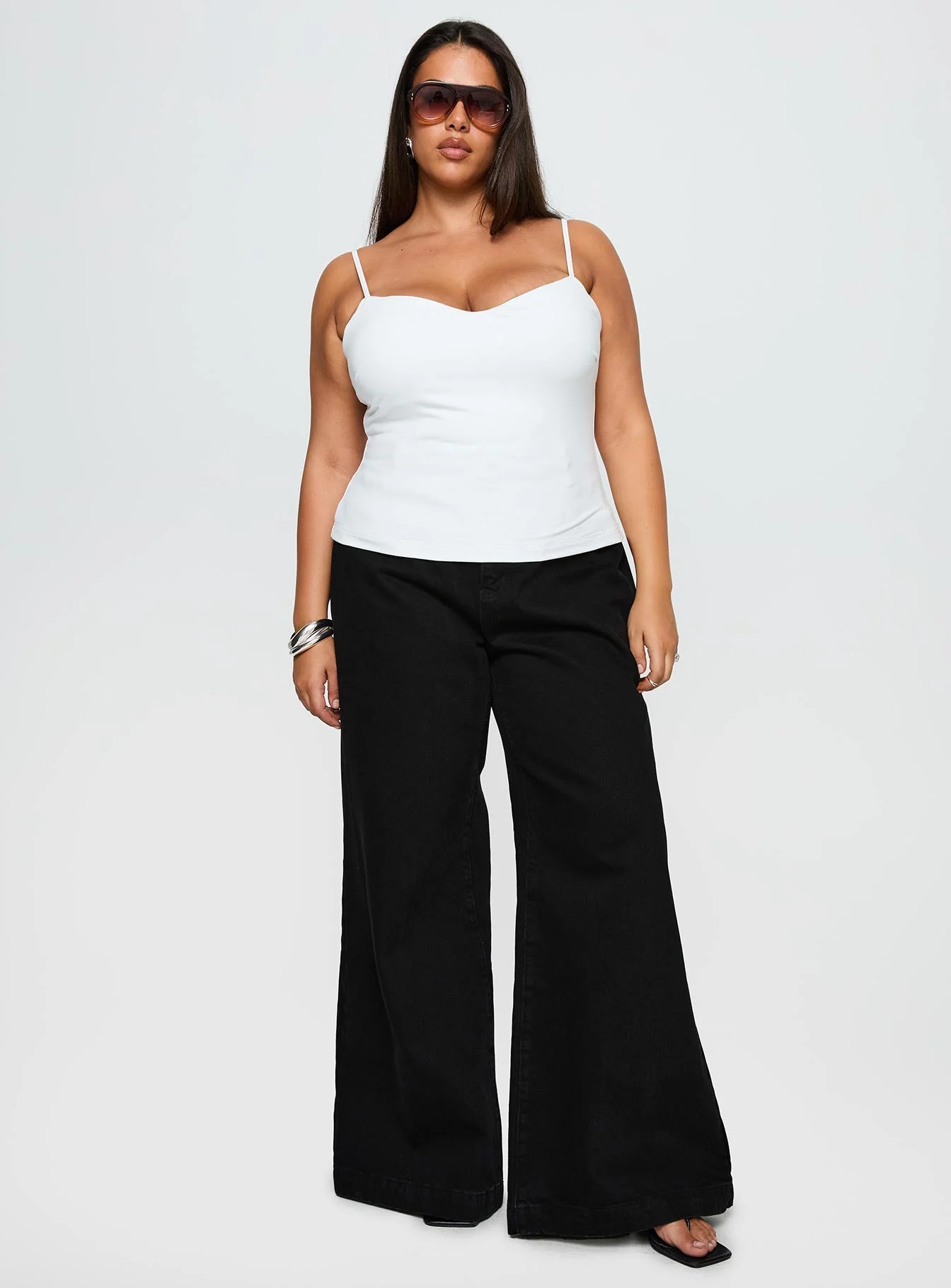 Evanda Top White Curve - Image 3