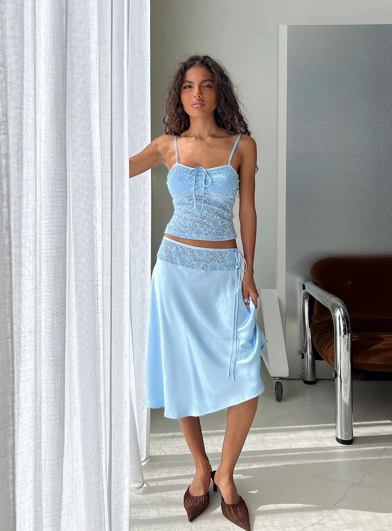 Evlin Lace Detail Satin Midi Skirt Blue - Image 8