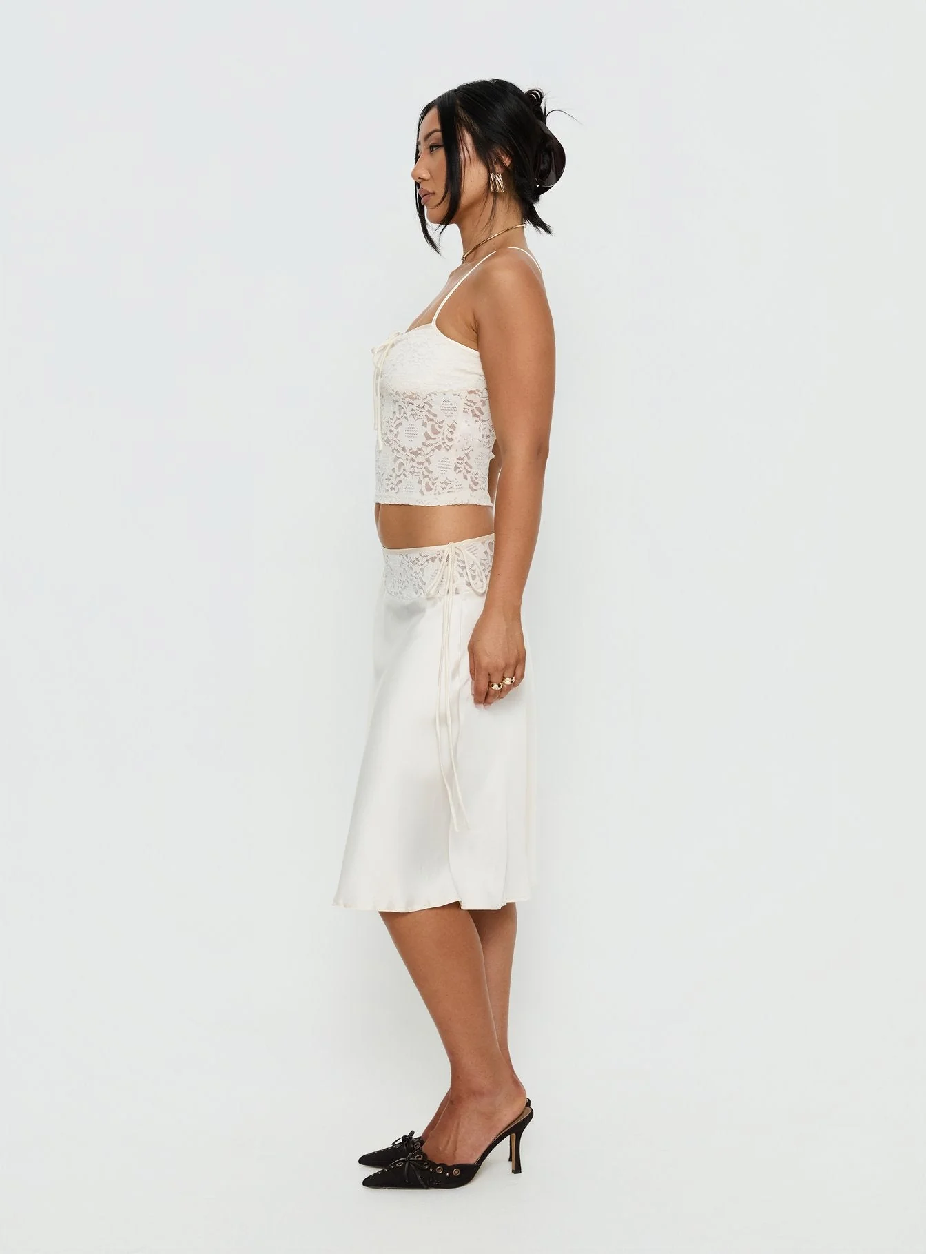 Evlin Lace Detail Satin Midi Skirt Cream - Image 4
