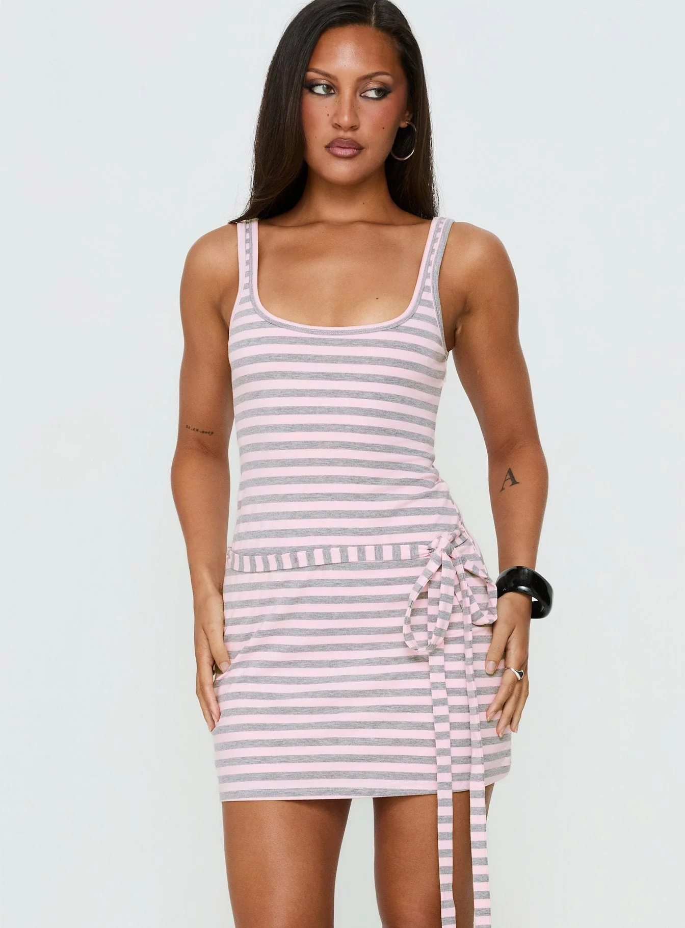 Favourite Daughter Tie Detail Mini Dress Pink / Grey Stripe - Image 2