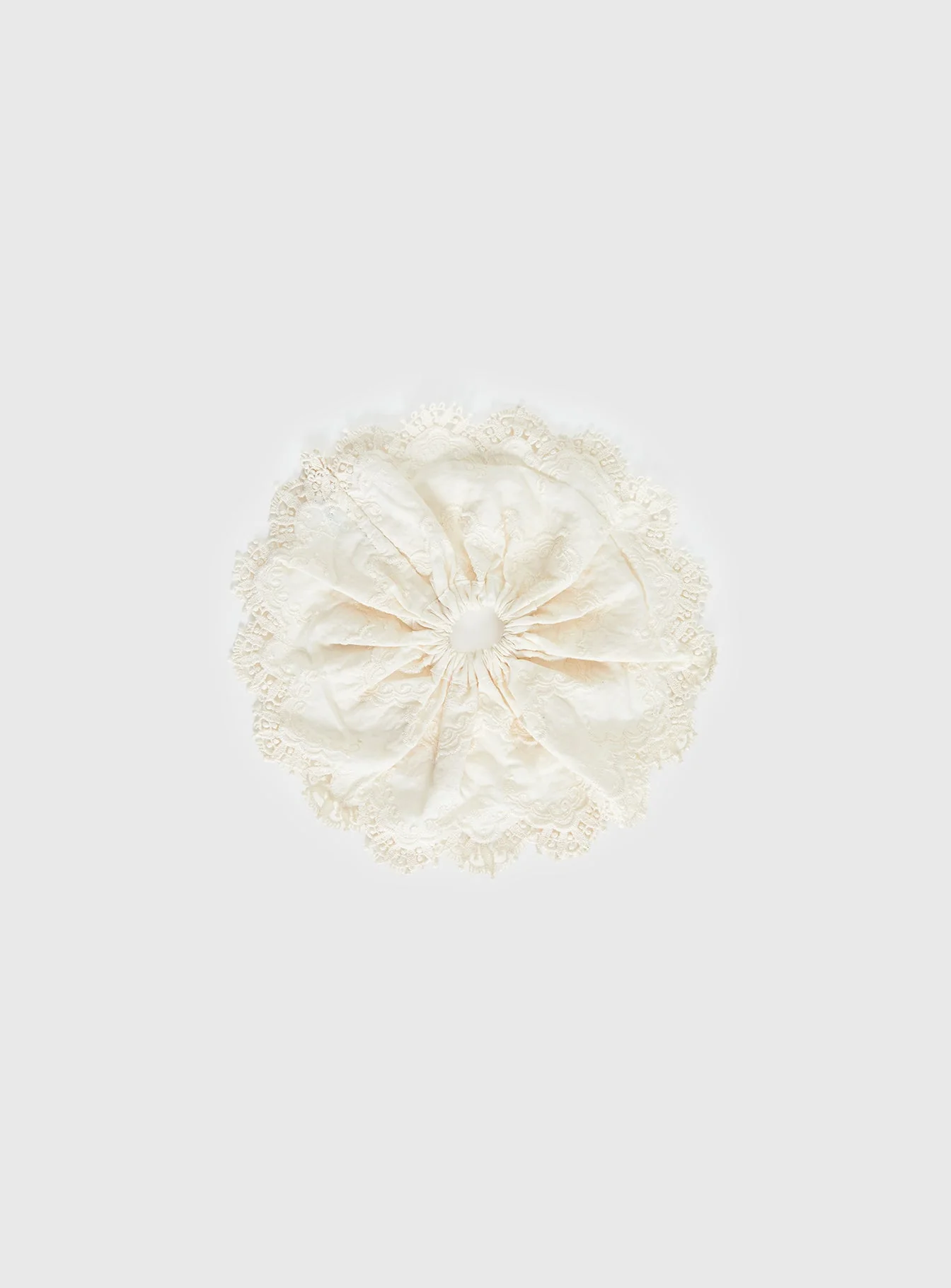 Finlea Scrunchie Cream - Image 2