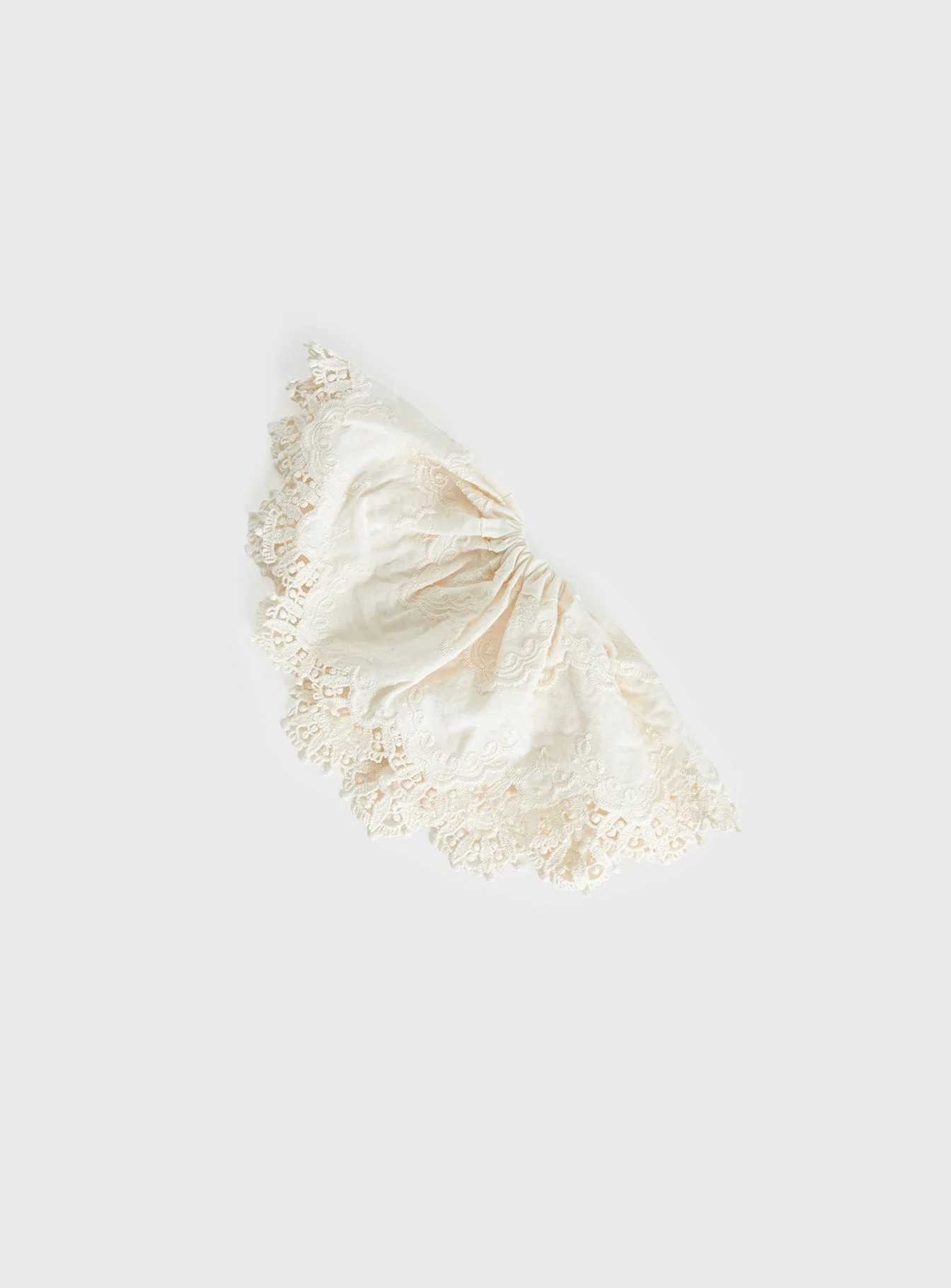 Finlea Scrunchie Cream - Image 3