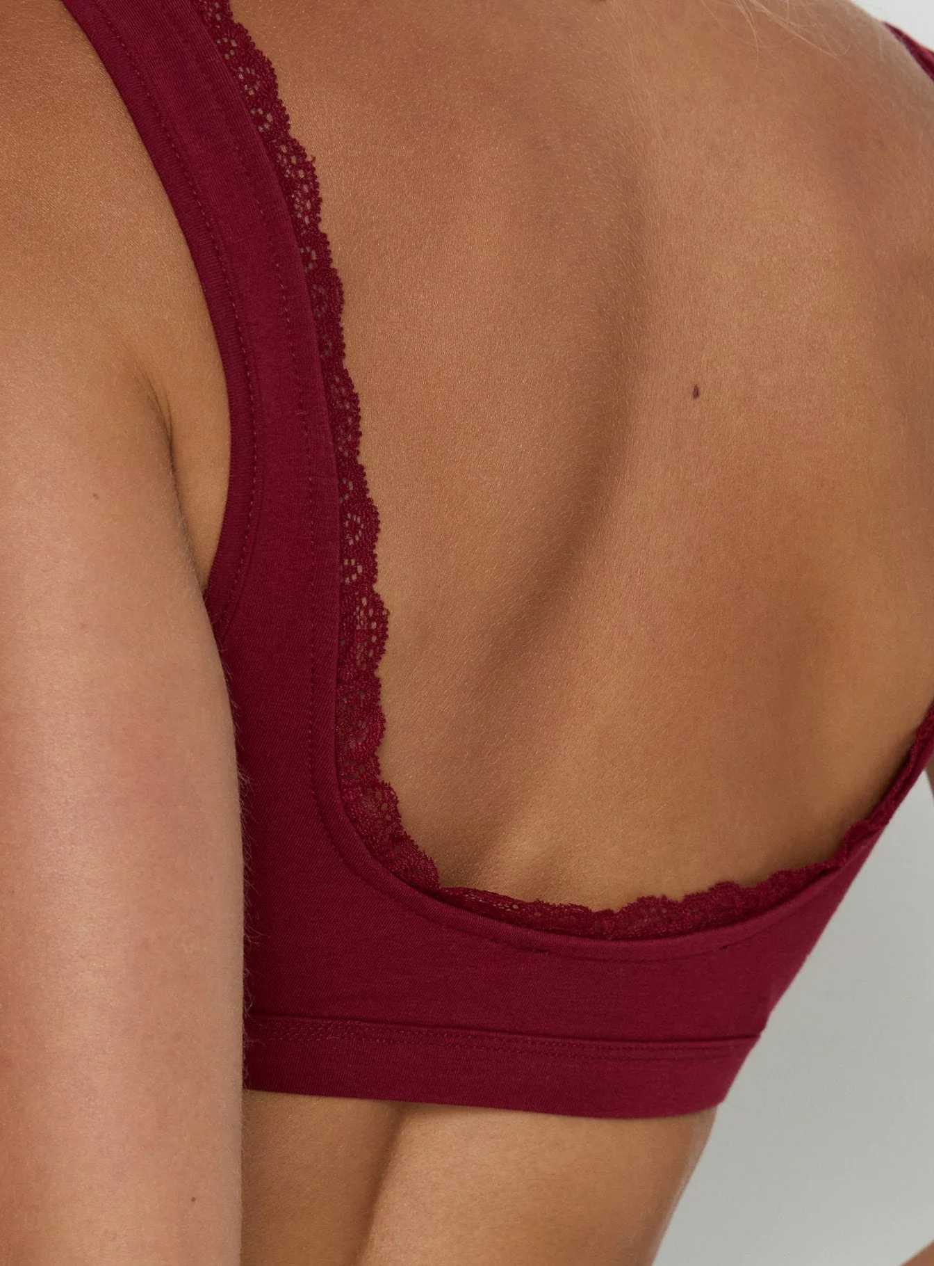 Flissie Plunge Lace Bralette Burgundy - Image 7