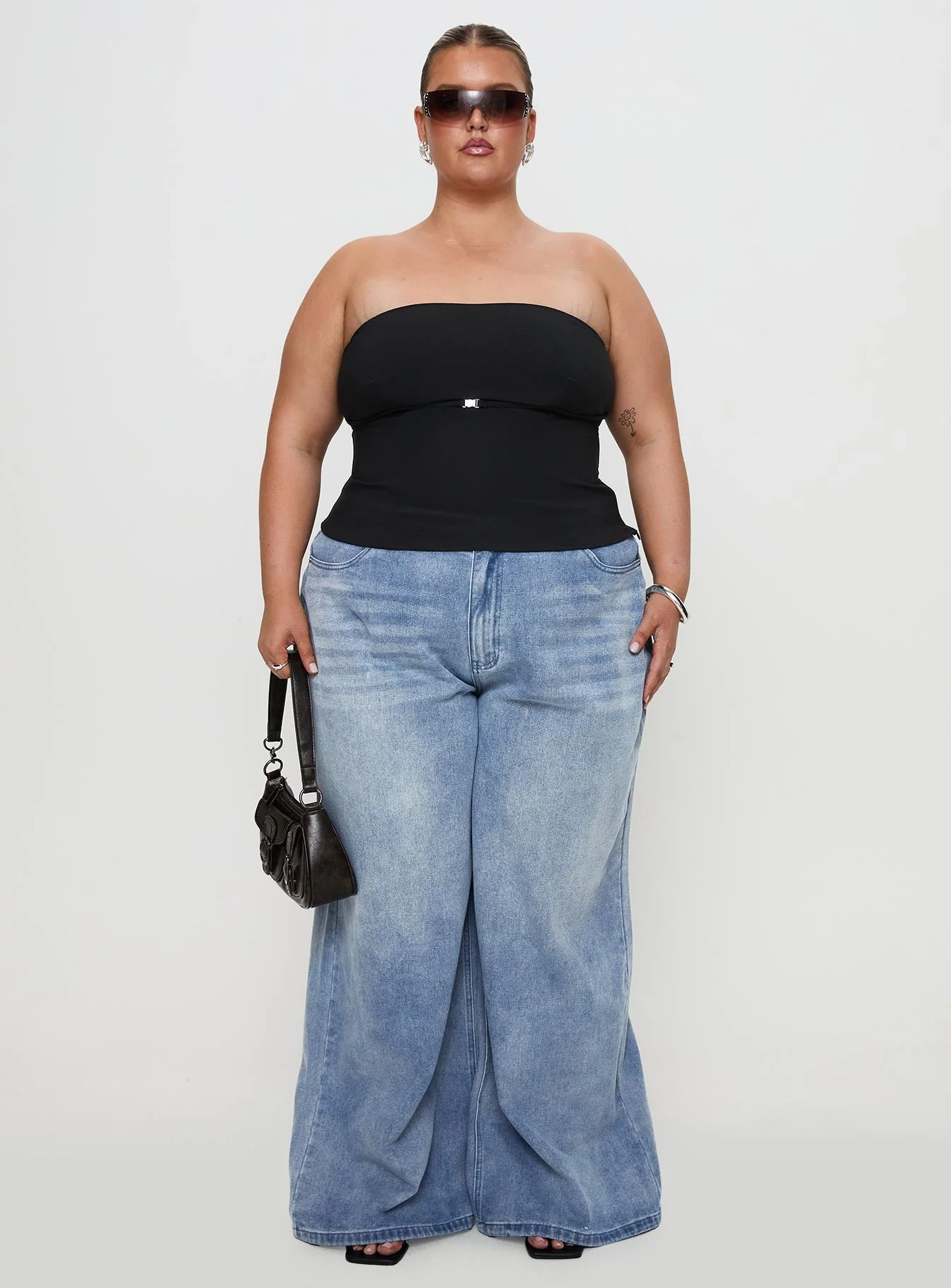 Flounce Strapless Top Black Curve - Image 7
