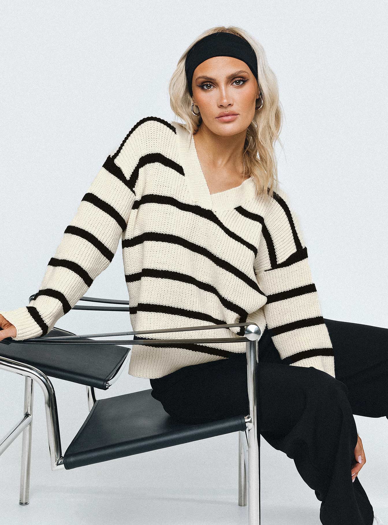 Forte Knit Sweater Black / Cream - Image 8