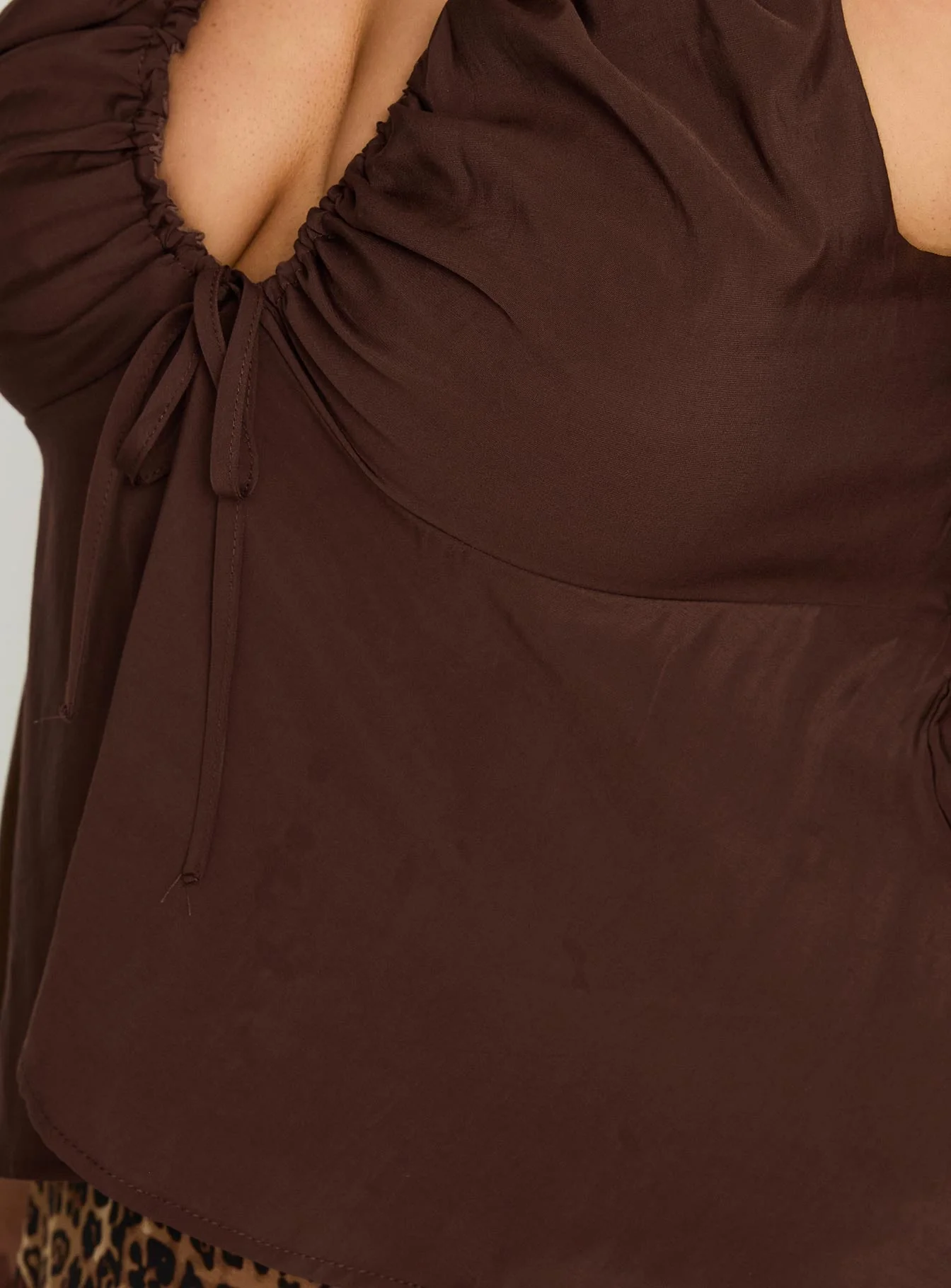 Gadot Halter Top Brown Curve - Image 6