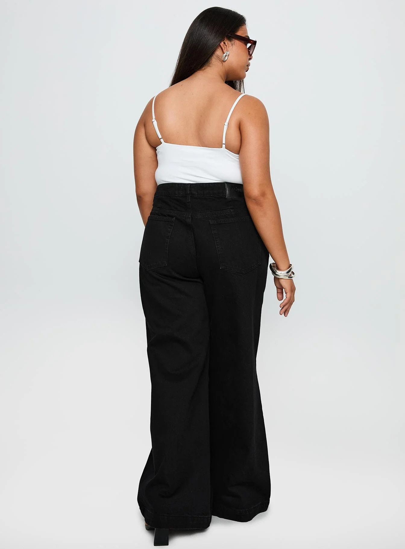Goldie High Rise Wide Leg Jeans True Black Curve - Image 5