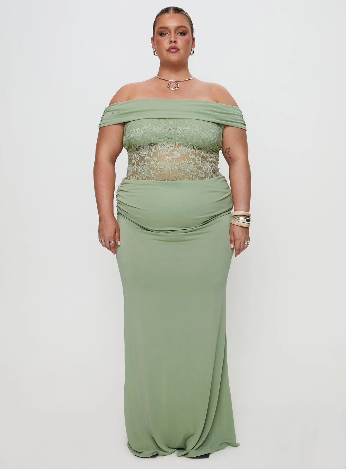 Gwendolen Off The Shoulder Maxi Dress Green Curve - Image 7